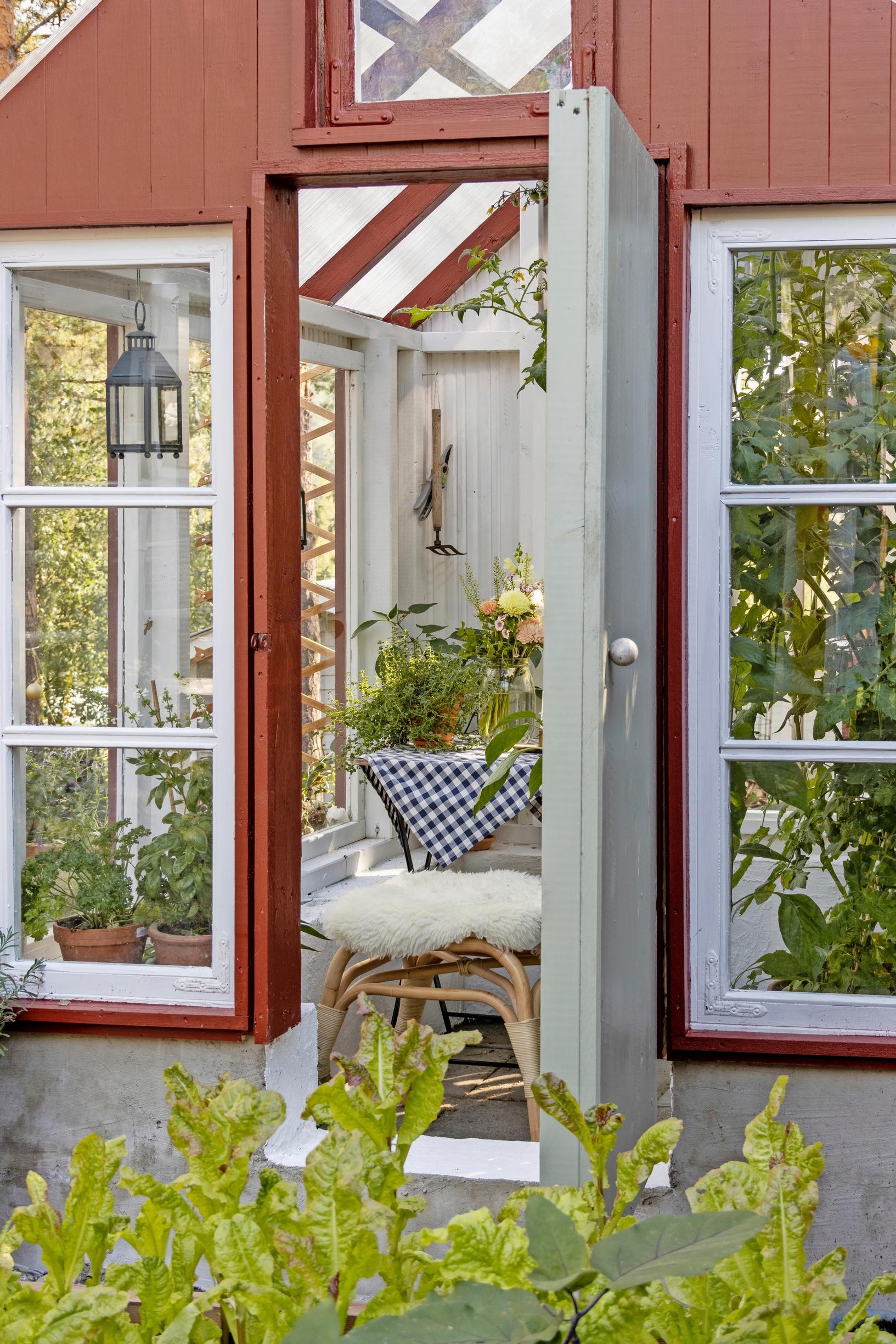 Photo of the homemade greenhouse doorway.