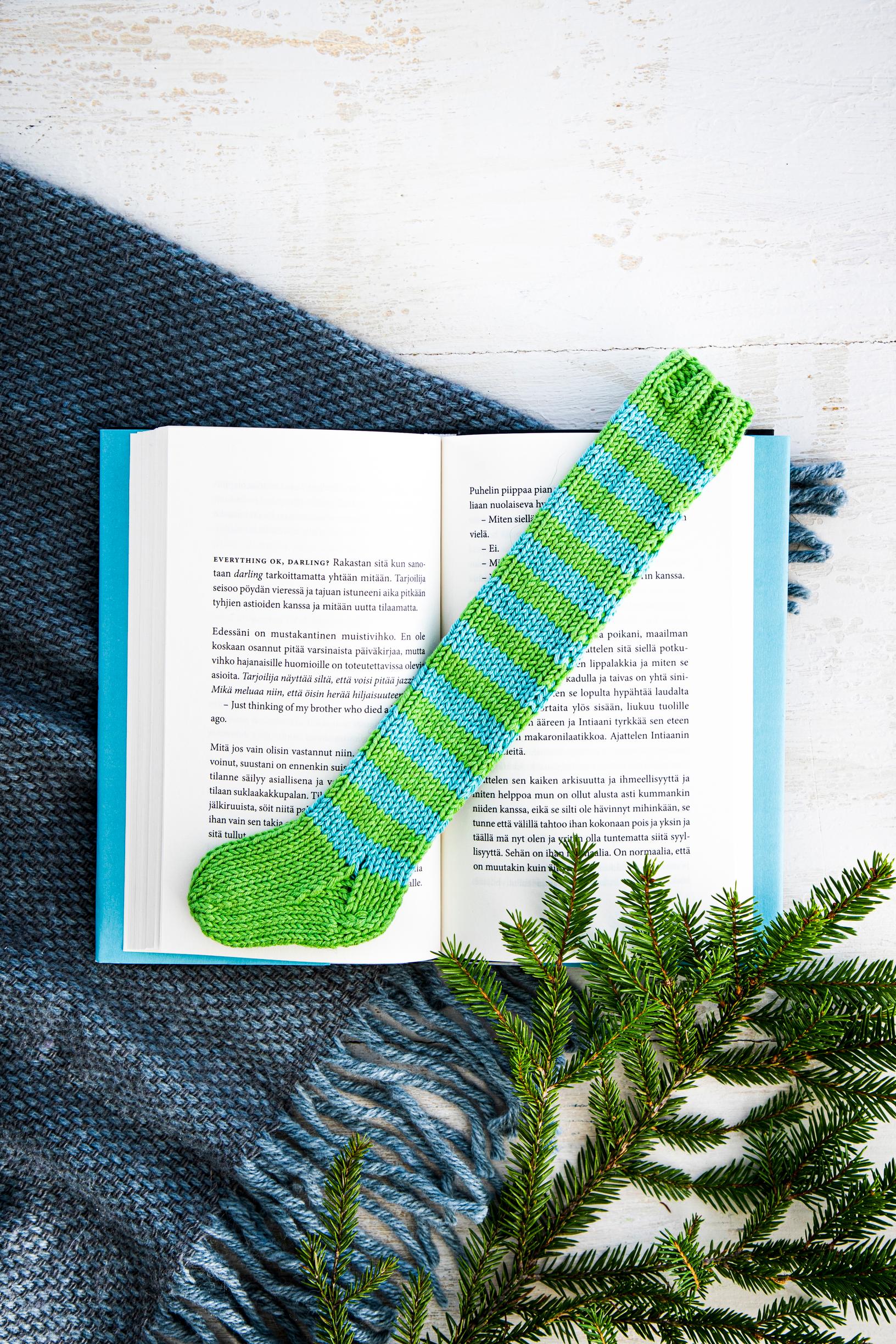 Knit a charming mini wool sock bookmark in just a few hours
