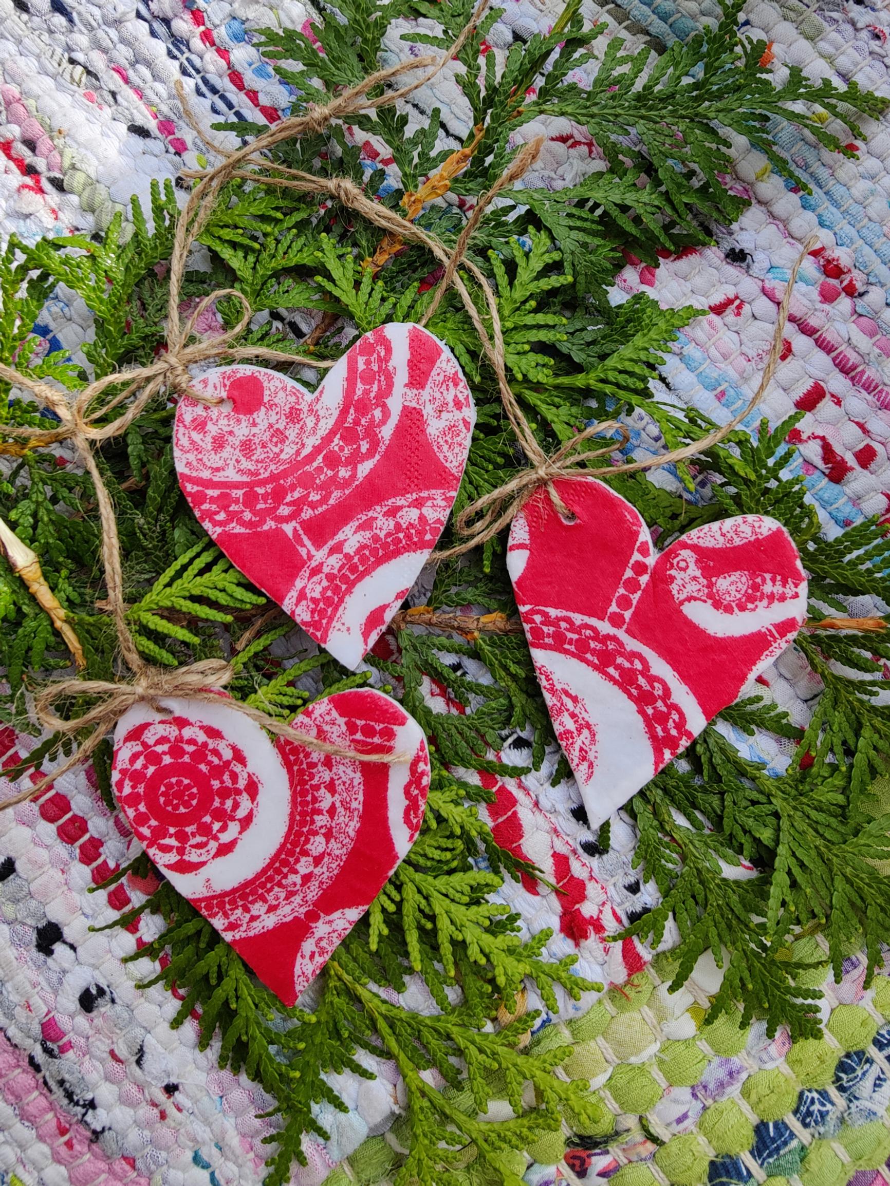 Make your own firestarter hearts: a pretty and affordable gift idea (easy tutorial!)