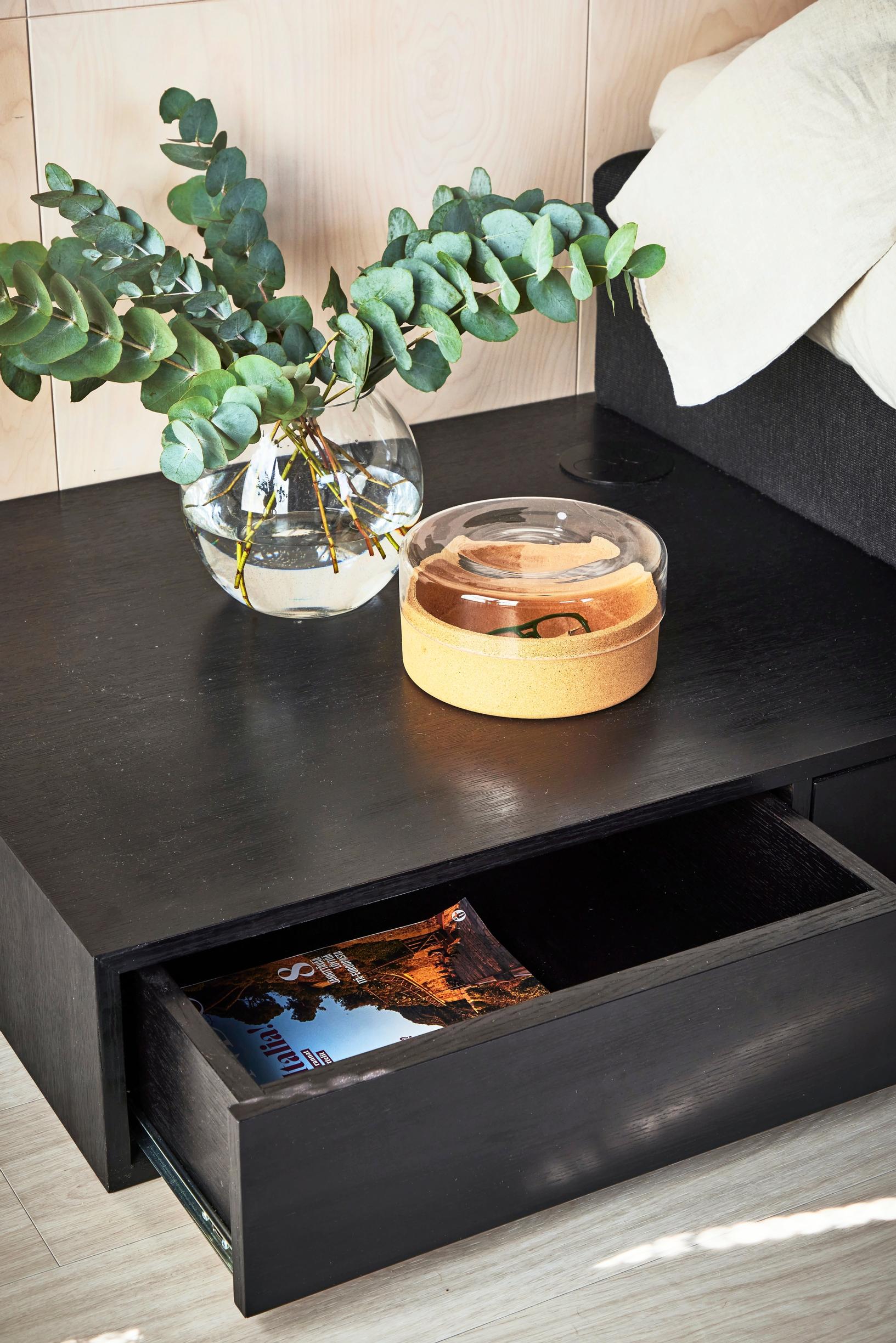 A custom-made drawer unit was built for the bedroom.