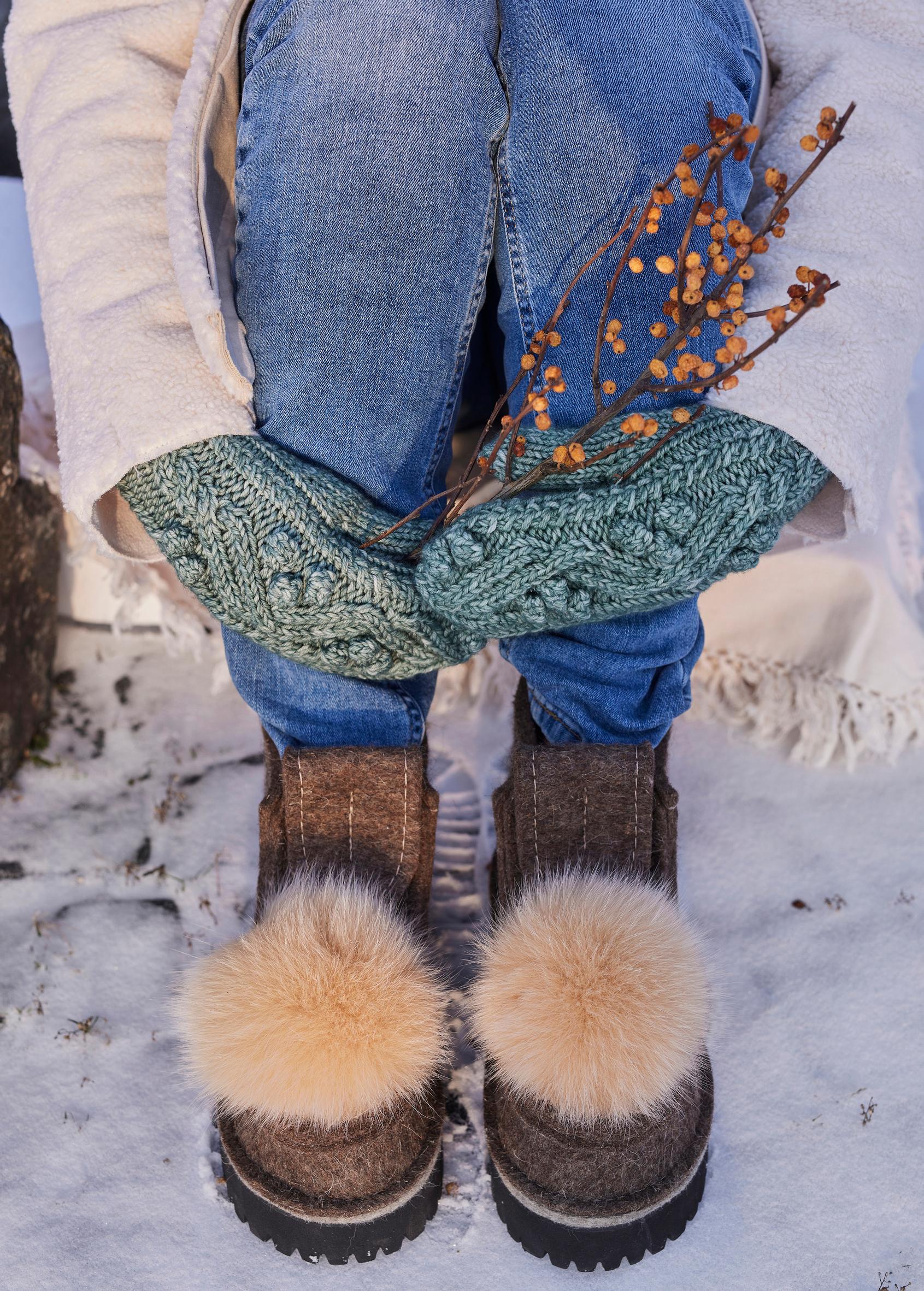 Cabled mittens designed by Meiju Knits