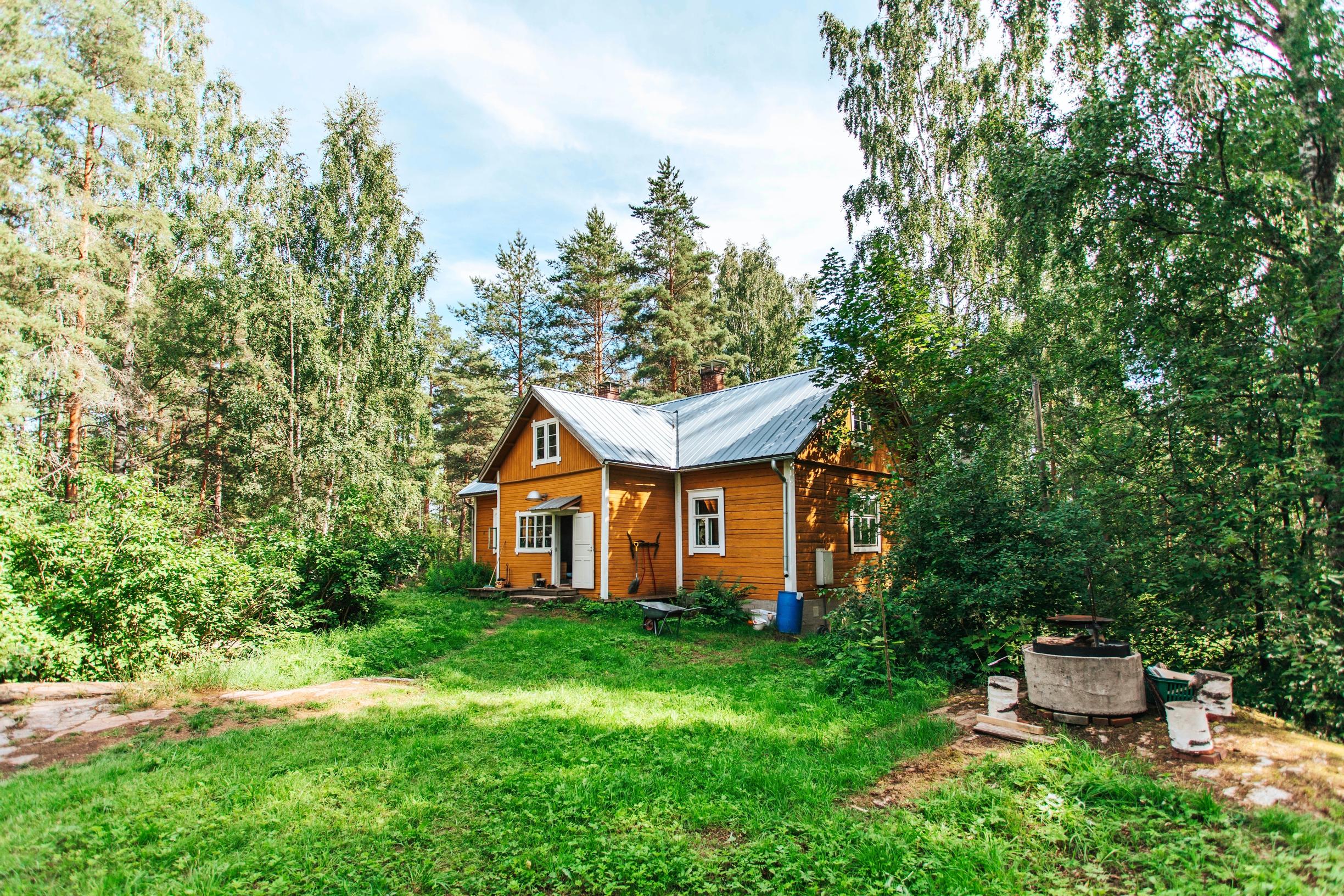 The exterior of Anttila estate