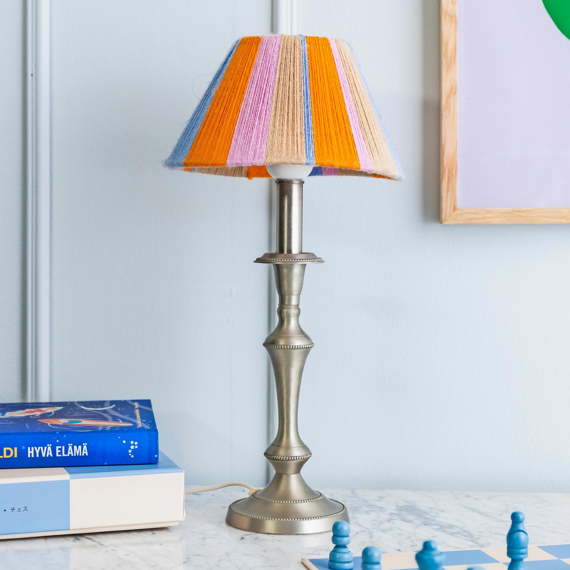 Spin your leftover yarns into a unique lampshade—it’s quick and easy!