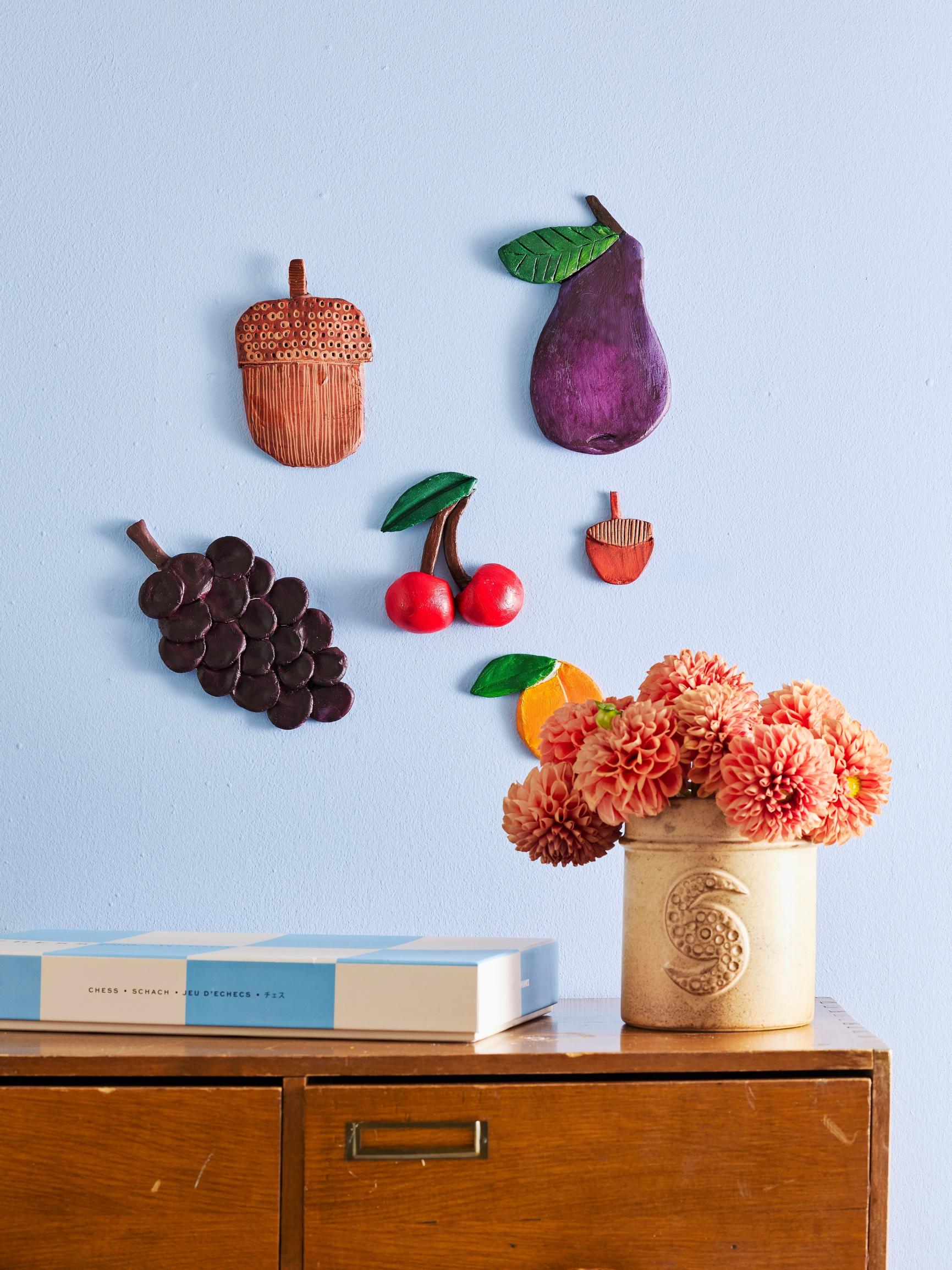 Give your favorite fruit a spot on your wall: craft easy air-dry clay decor