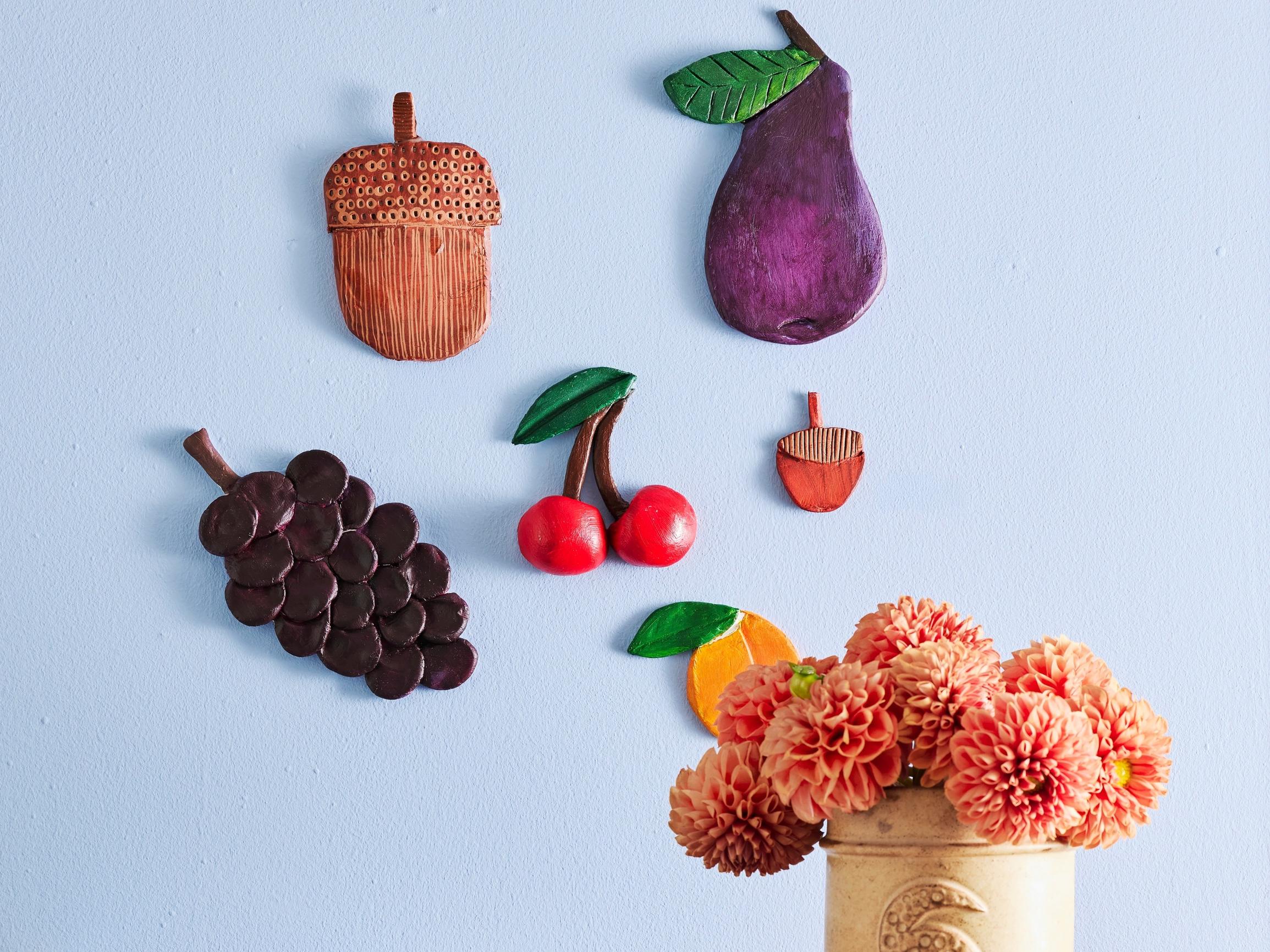 Give your favorite fruit a spot on your wall: craft easy air-dry clay decor