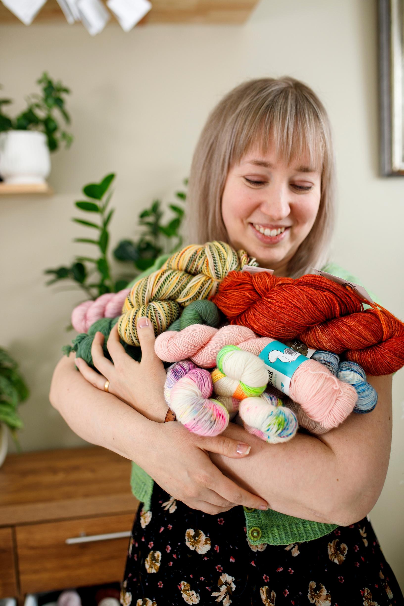 Johanna and skeins of yarn.