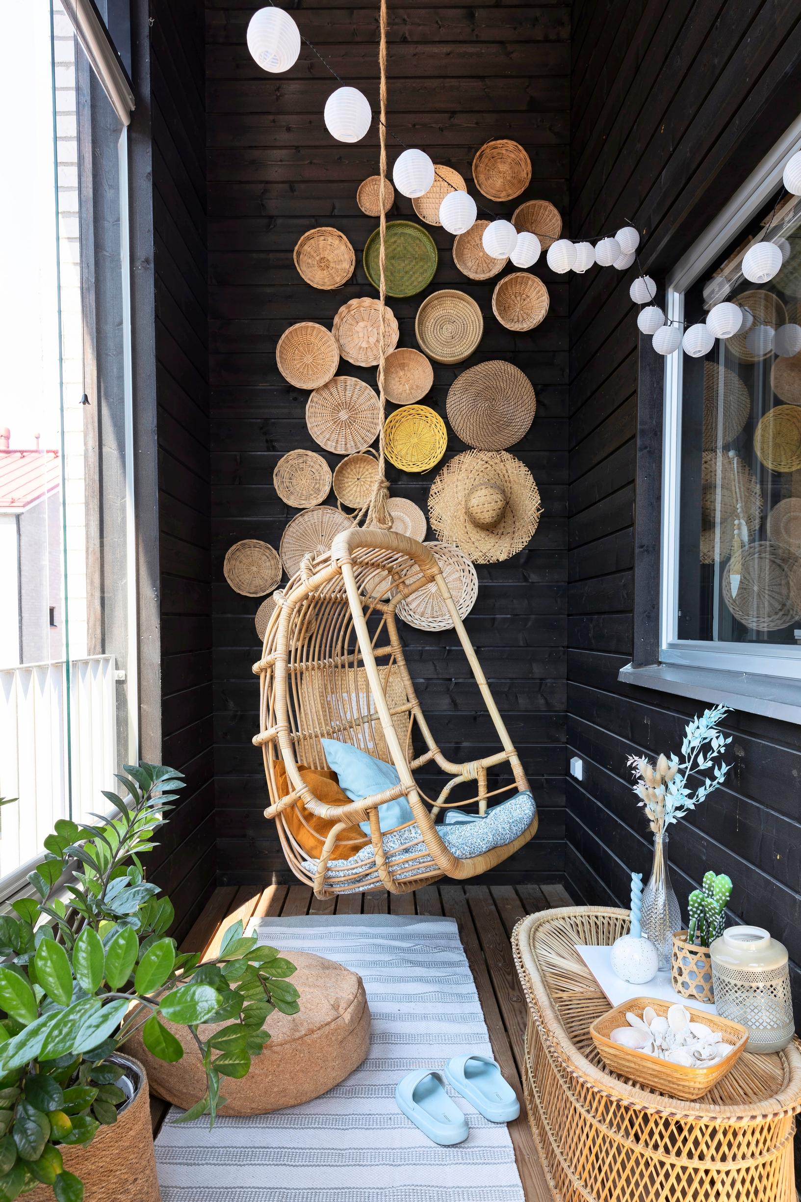 The balcony is a place to cool off.