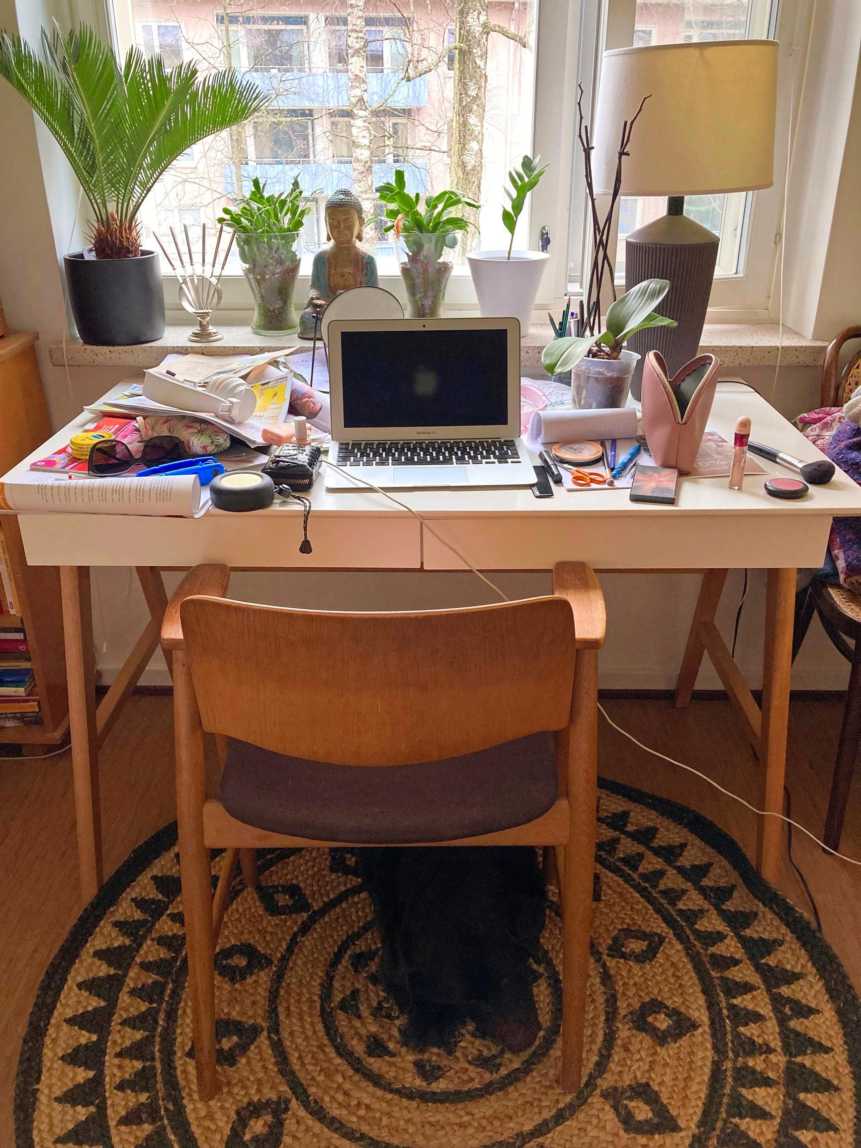 a desk full of stuff