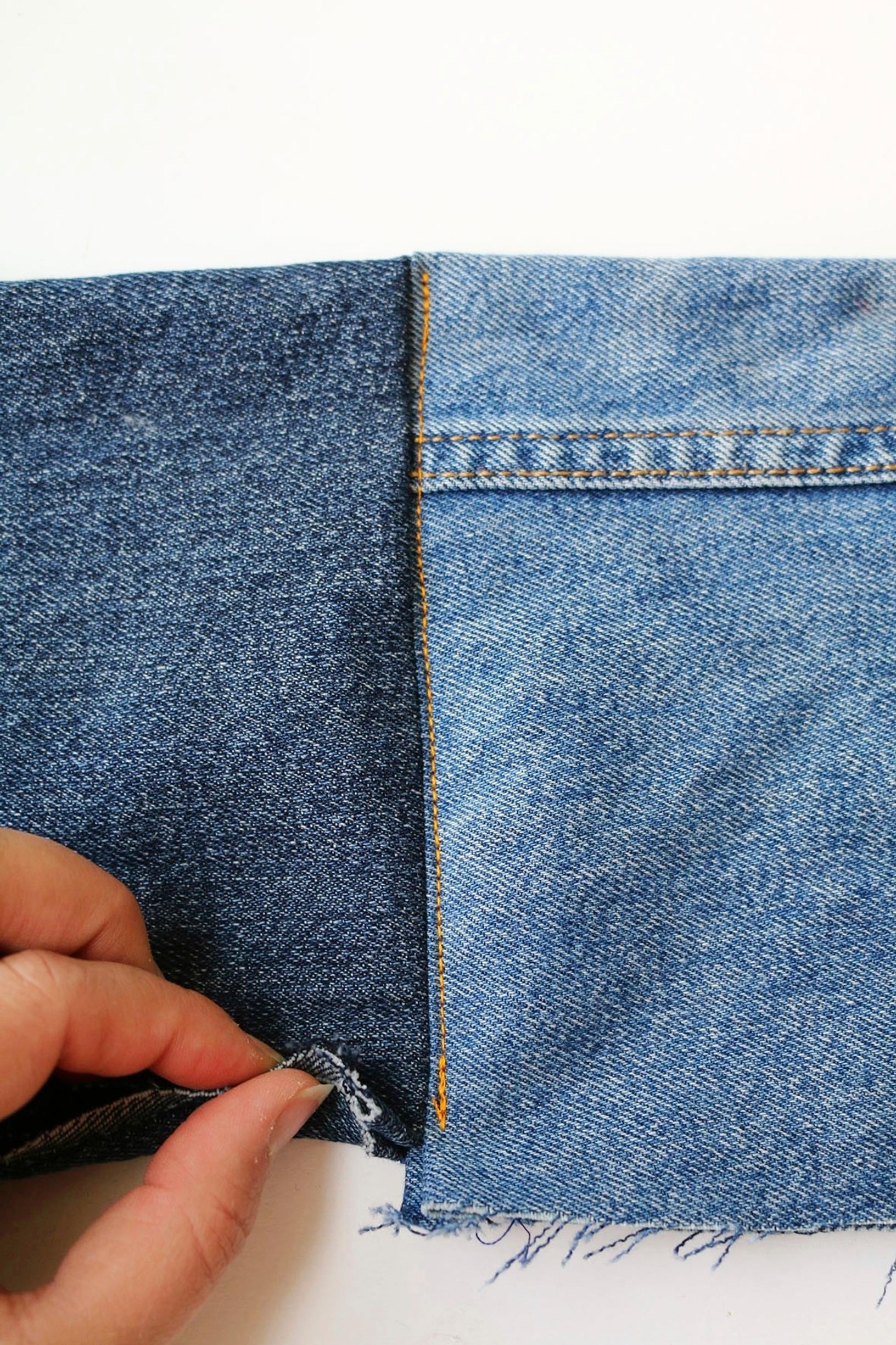 Topstitching the side strips.