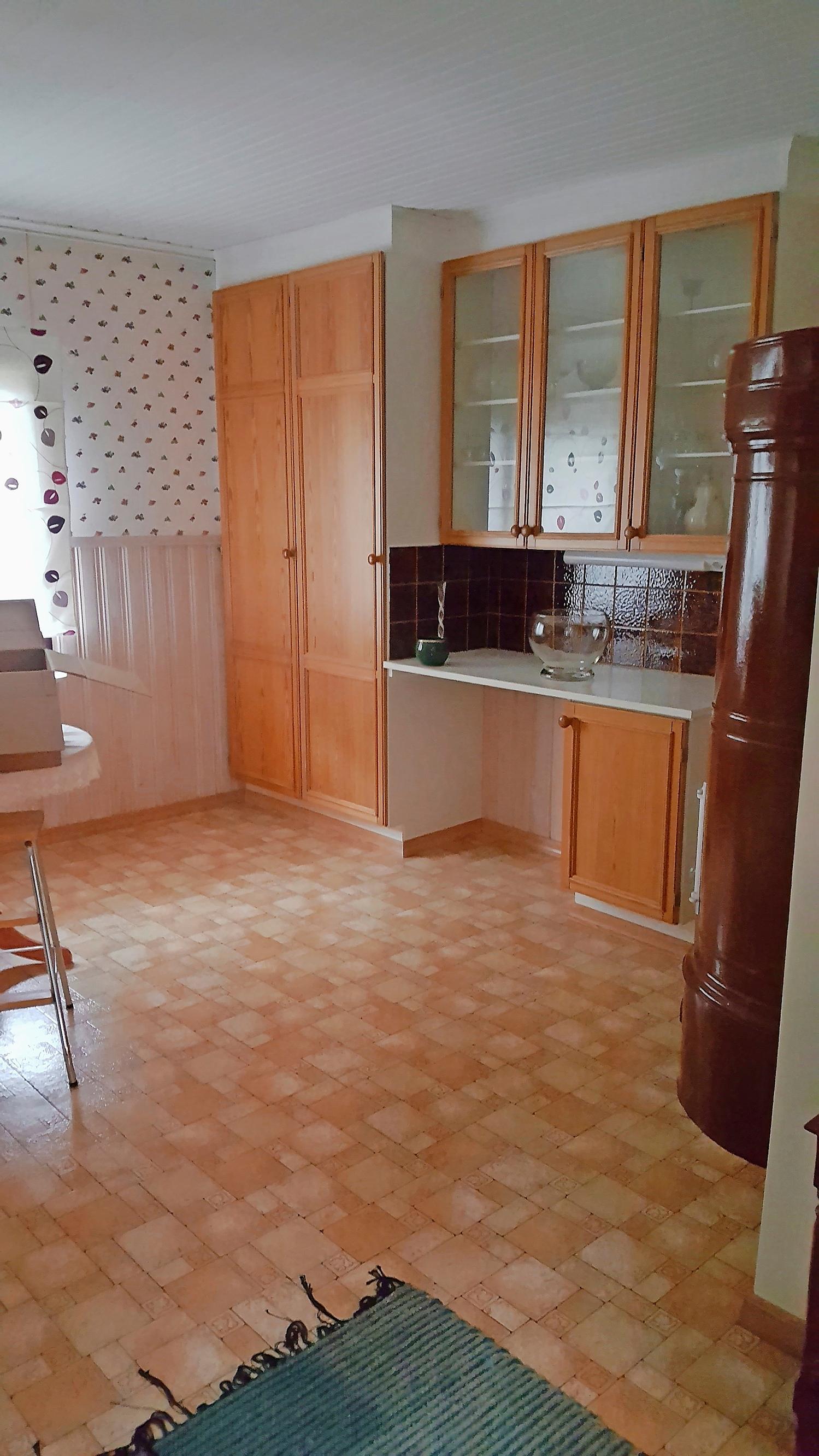 Veera Kuittinen’s kitchen before the renovation