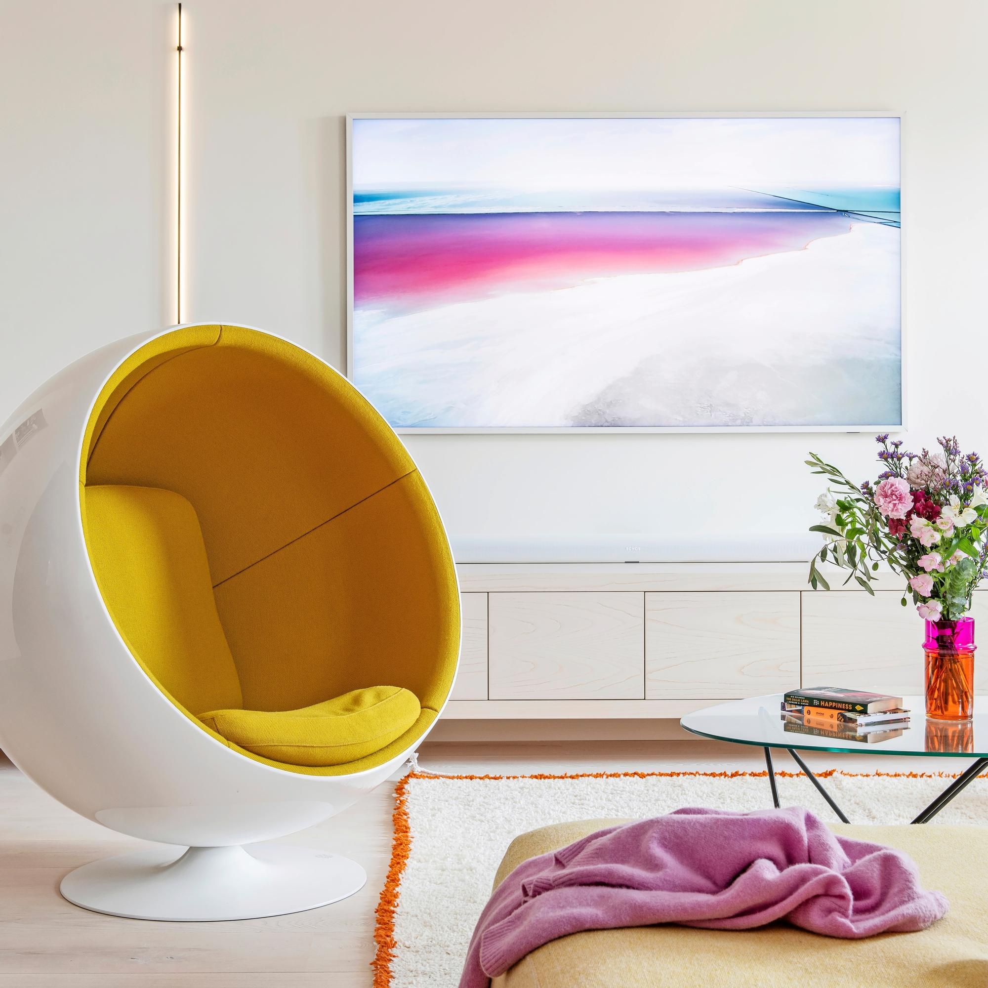 Eero Aarnio’s Ball Chair: the story behind its creation and rise to classic status