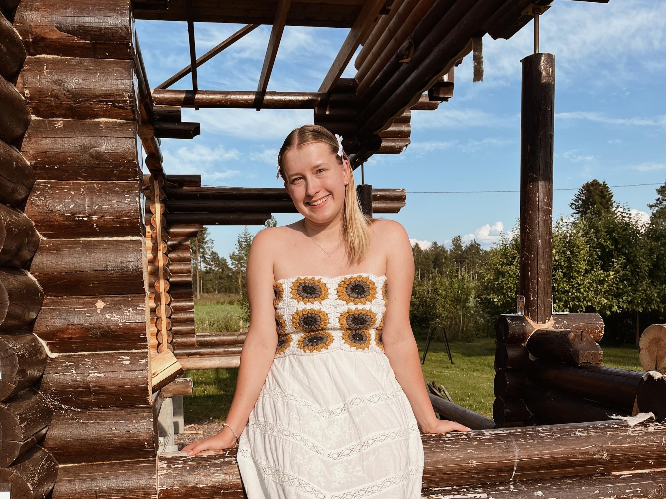 22-year-old Saga is building her own cottage: “This is an investment for future summers”