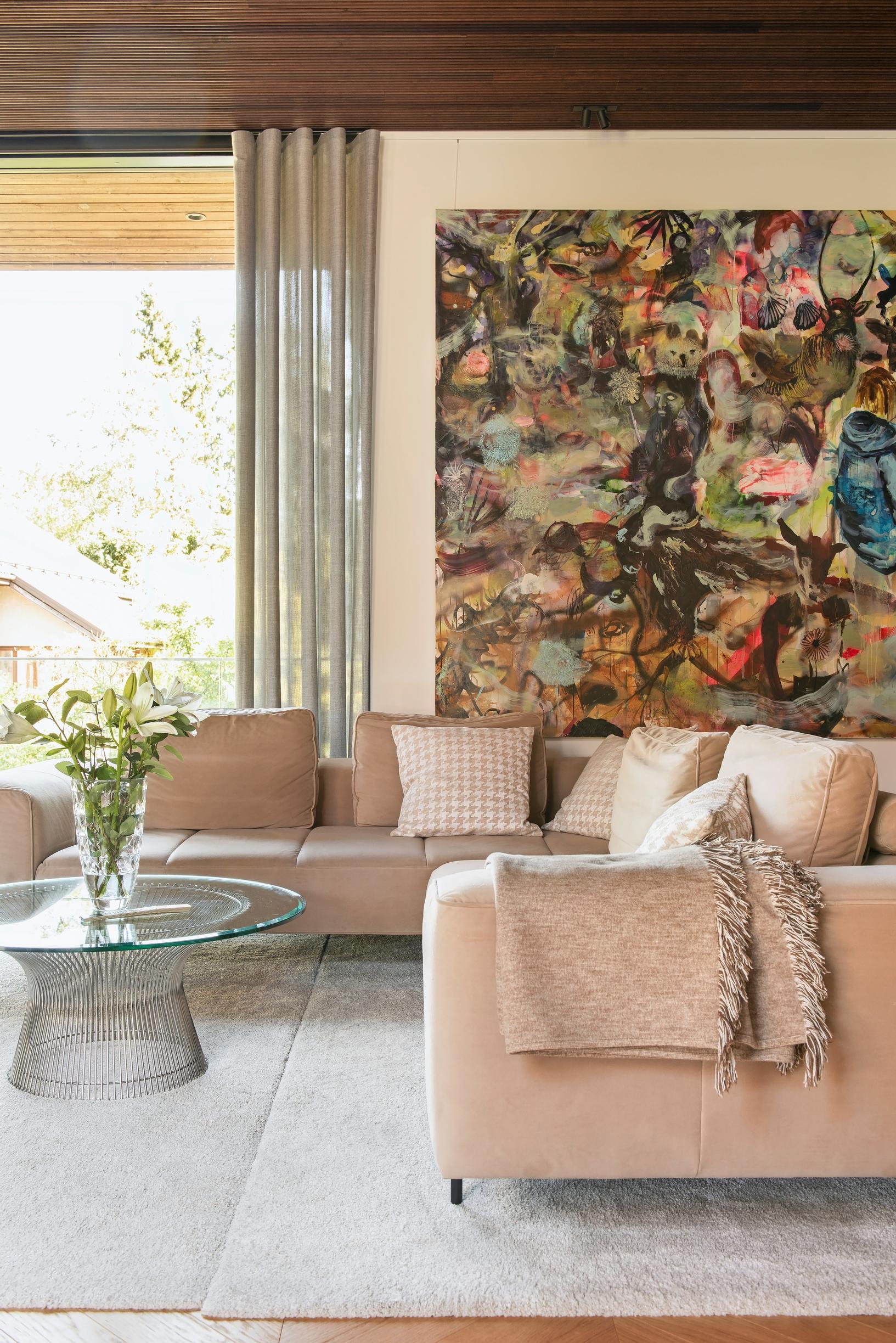 Light-colored sofa and coffee table in the living area