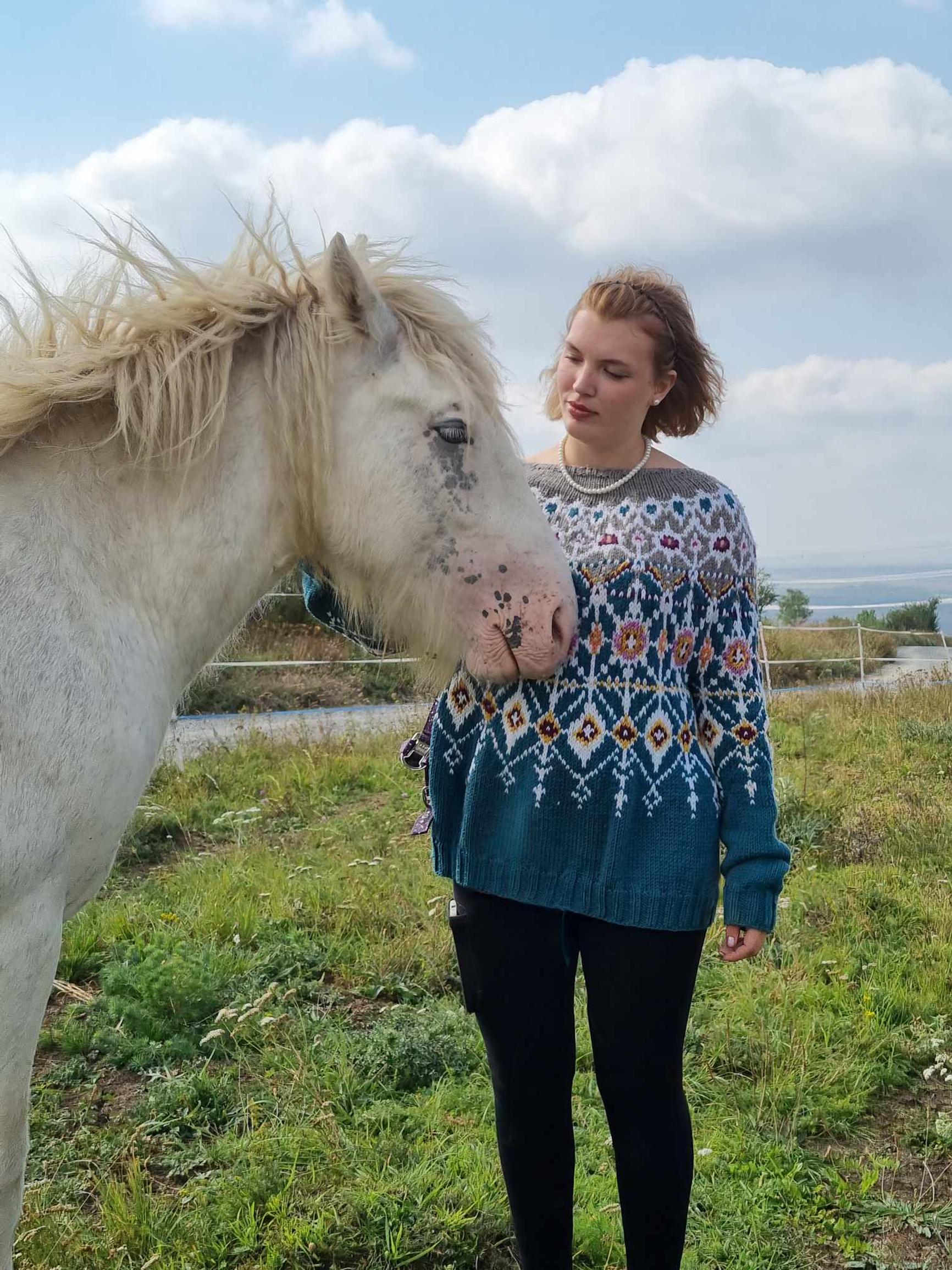 Maikki-Noora Karvinen’s Jalokivi sweater worn to the pony paddock.