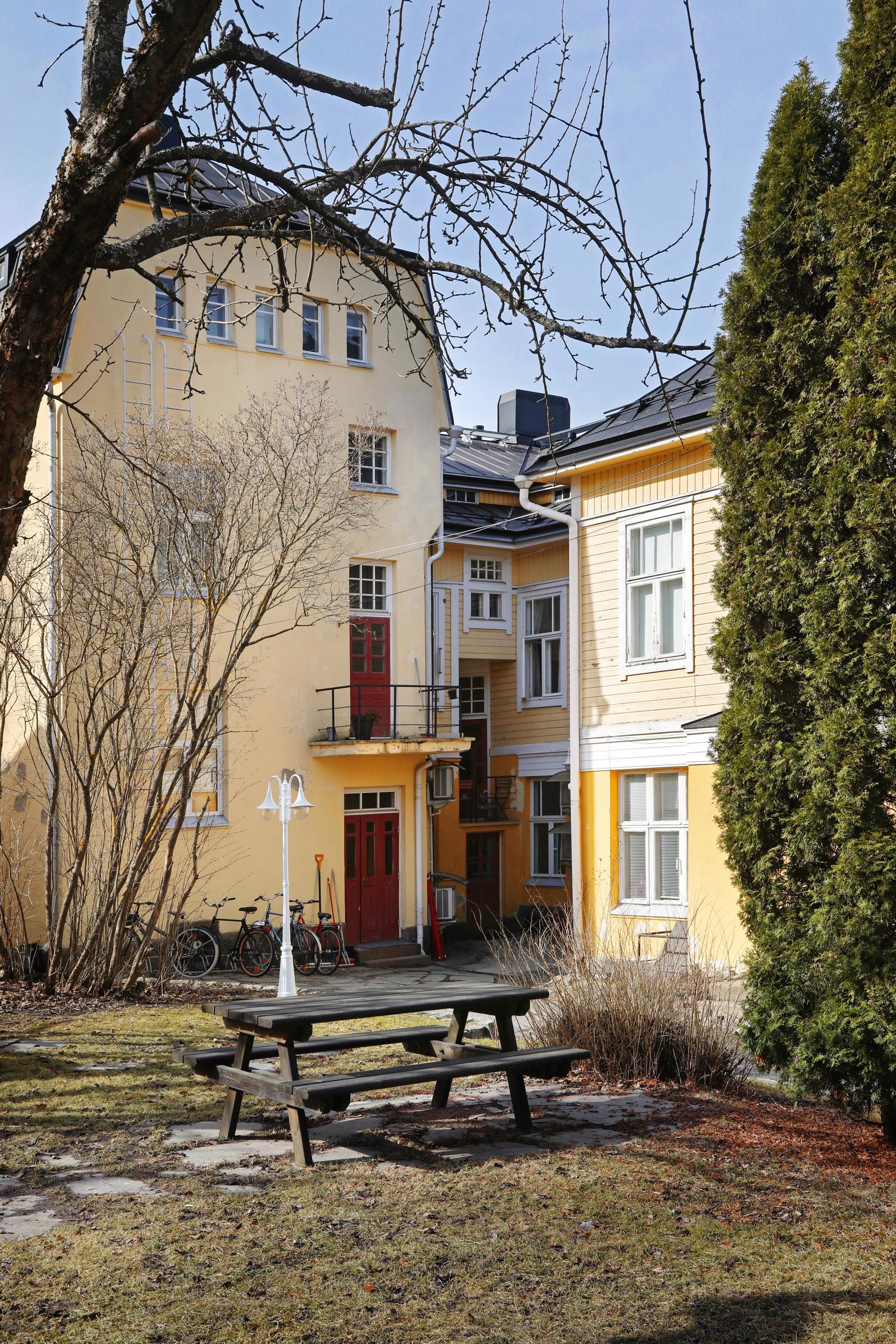 The interior courtyard of the paper merchant’s house