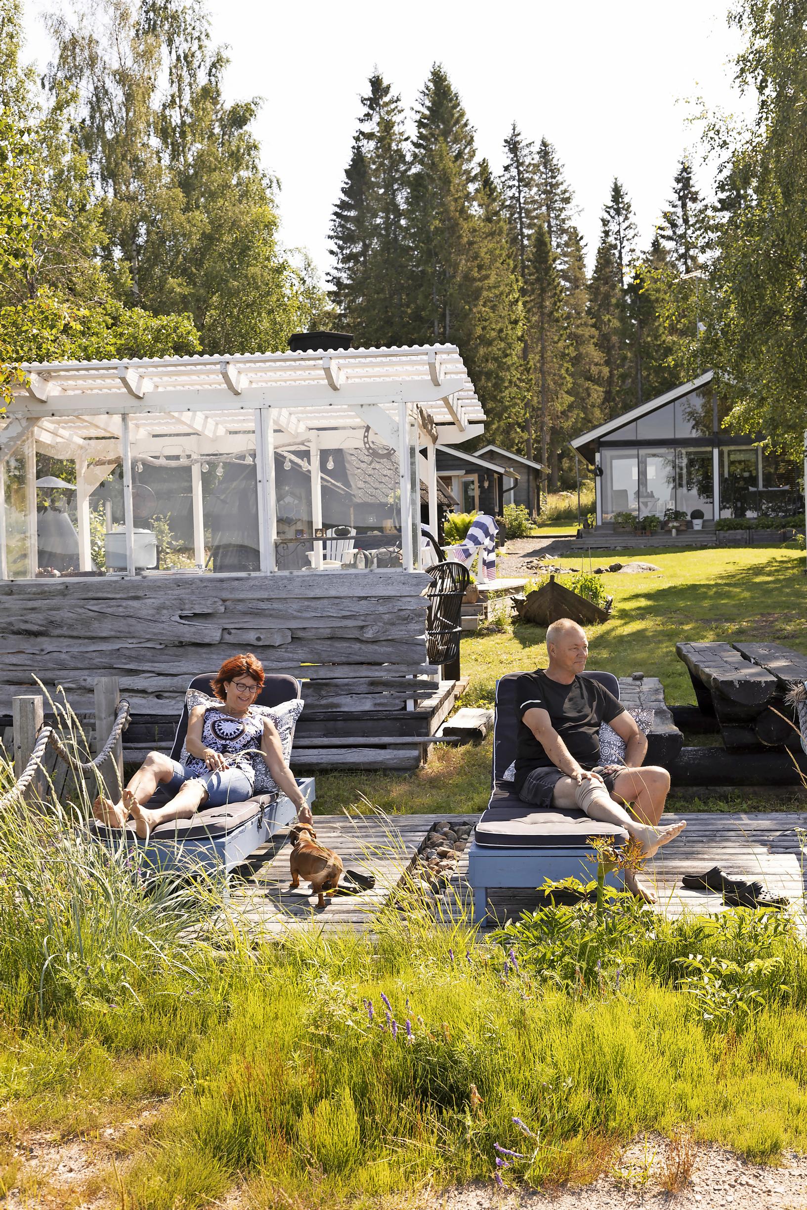 Marita and Eki’s island cottage on Selkäsaari in Kemi’s outer archipelago and the yard