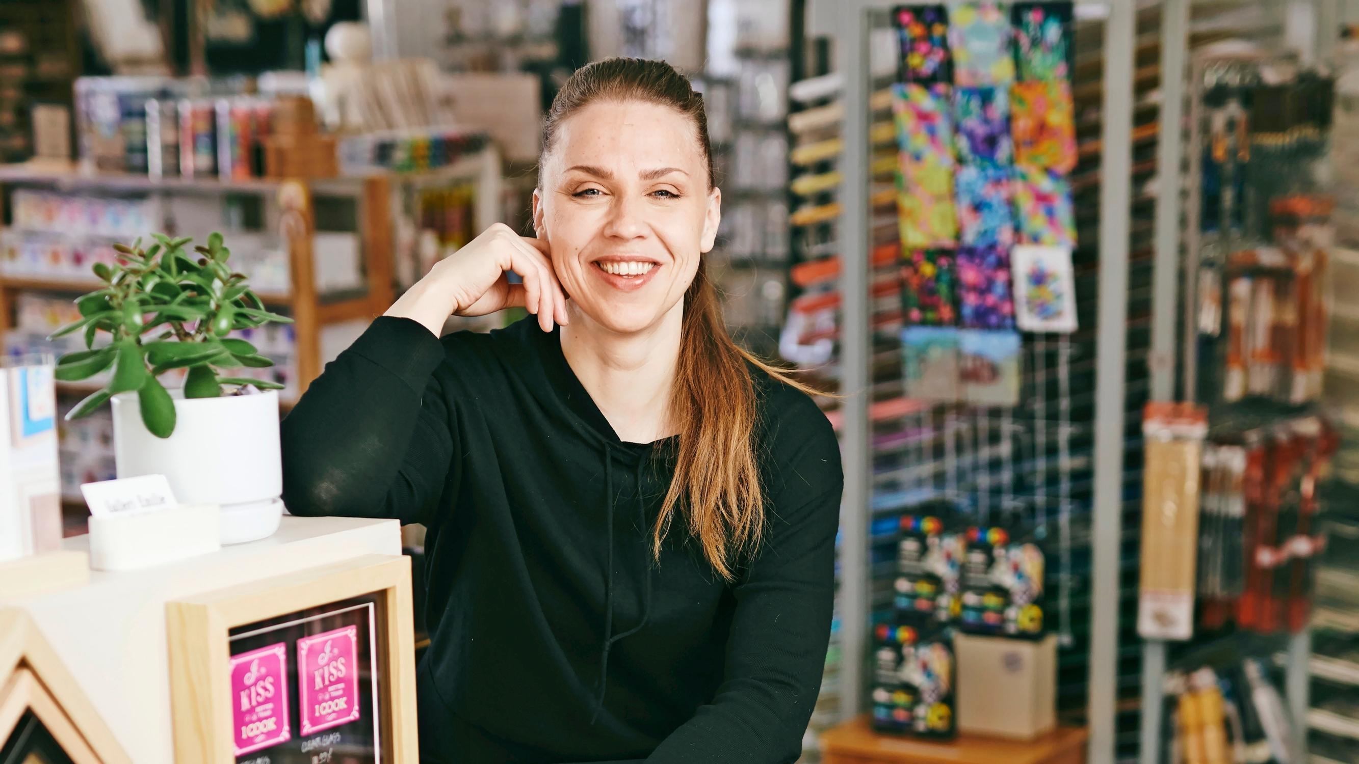 Jenny runs an idyllic art and craft supply shop in Porvoo: “You only know if you’ll succeed if you try, but you rarely regret trying”