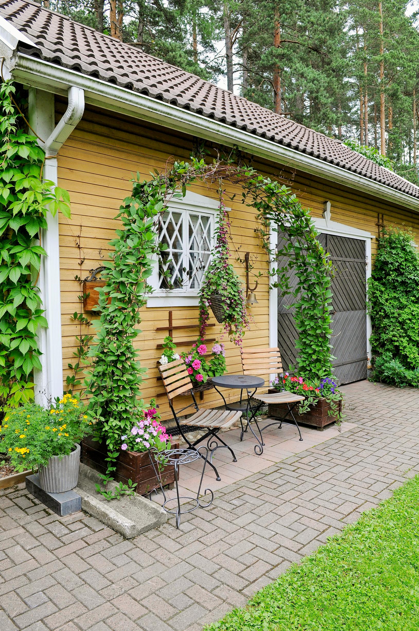 inspiration for summer flower plantings
