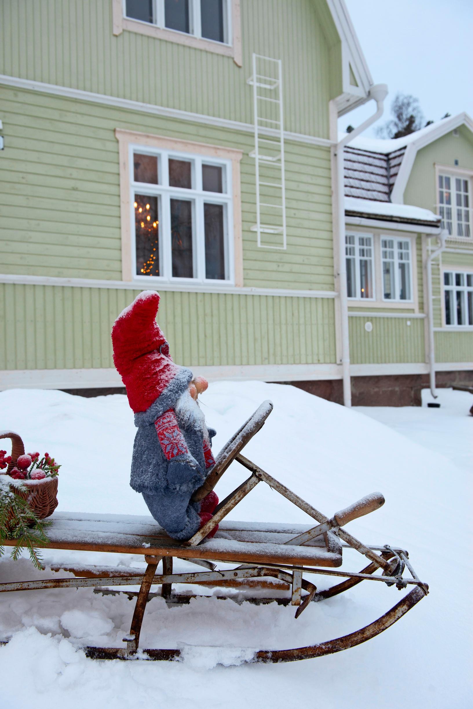 The house’s facade.