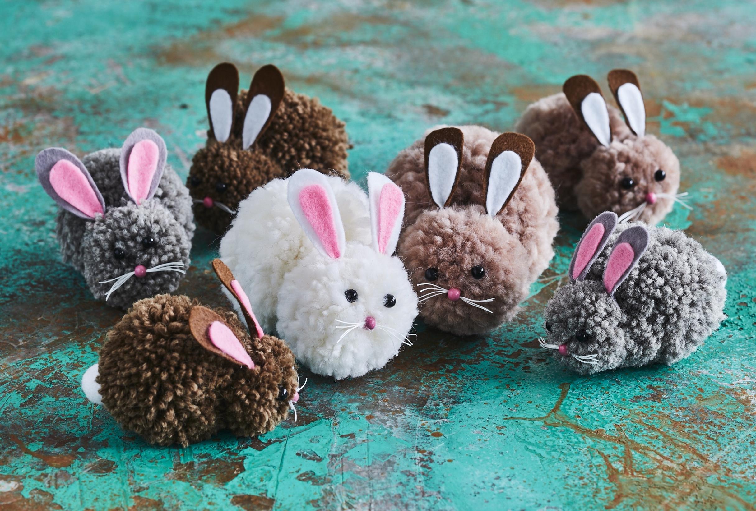 how to make pom pom Easter bunnies