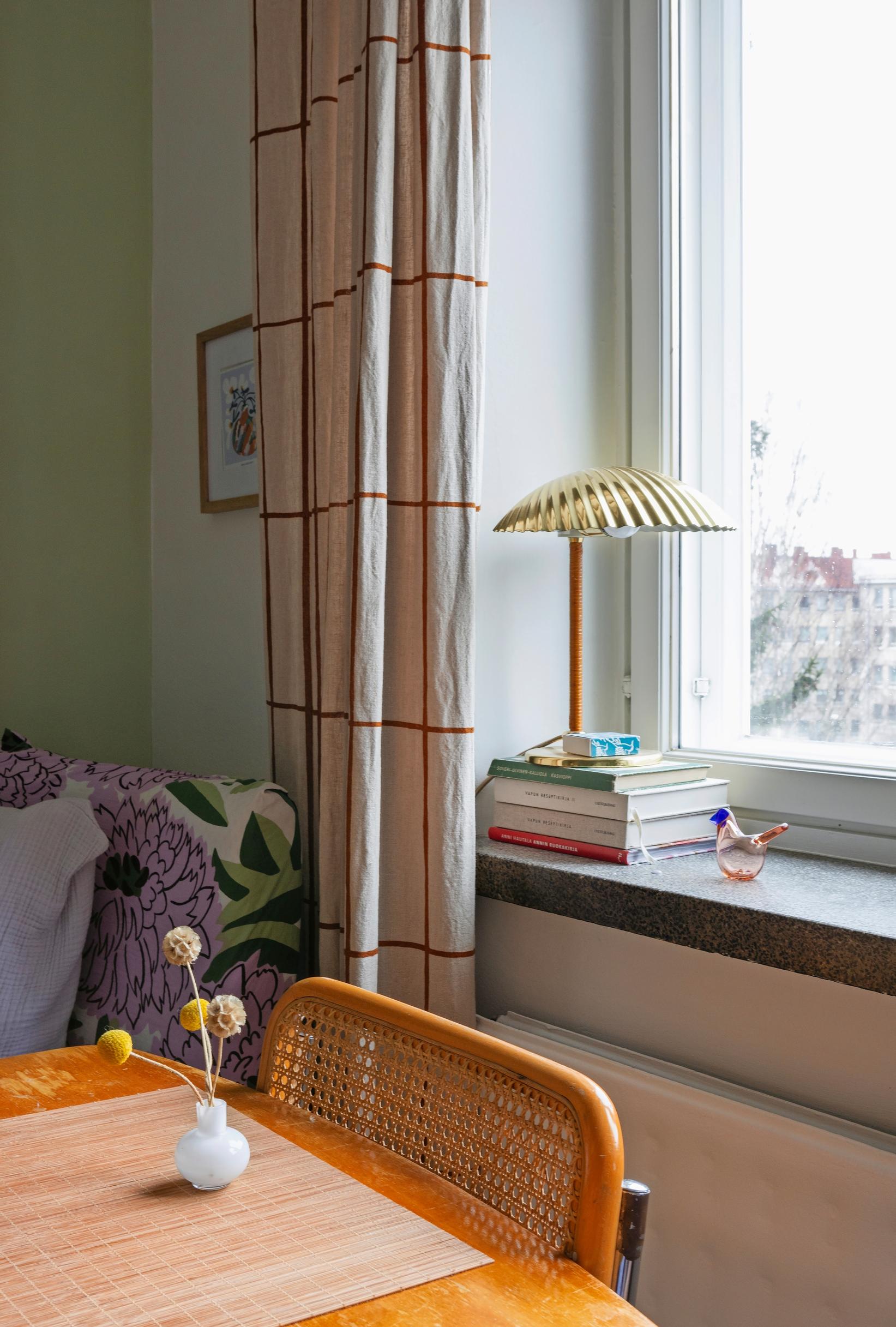 Paavo Tynell table lamp on the windowsill