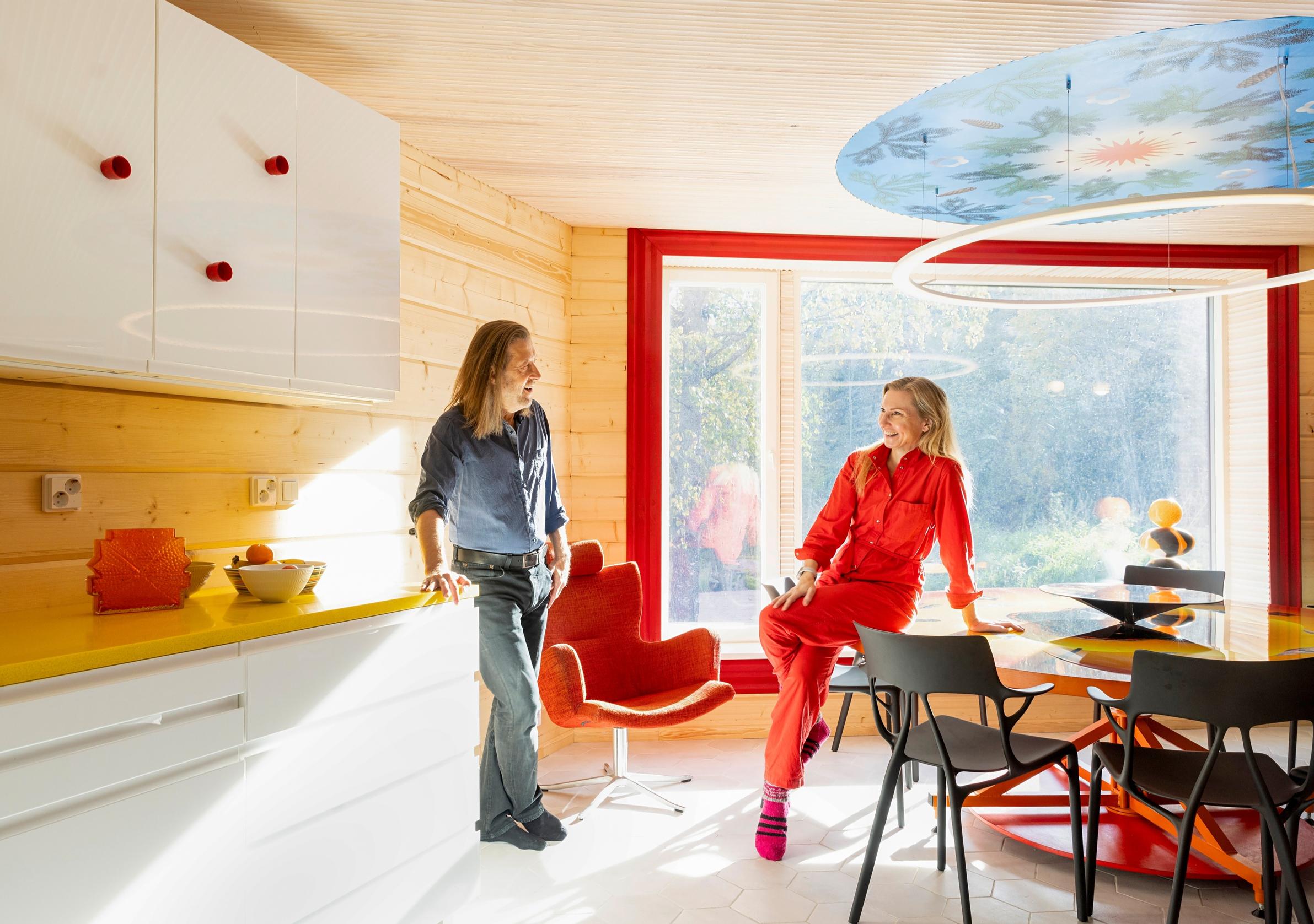 Jan-Erik Andersson and Marjo Malin in their kitchen