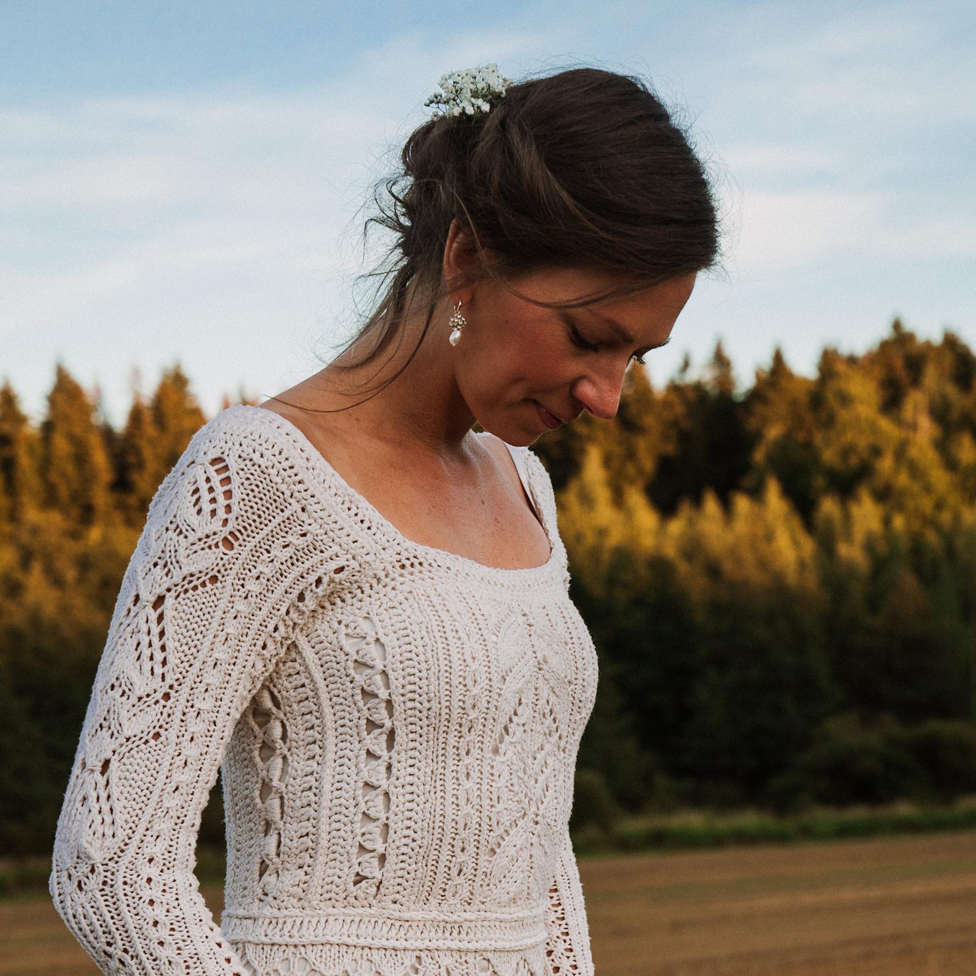 Veronika knitted her own wedding dress in six weeks—the incredible project quickly went viral