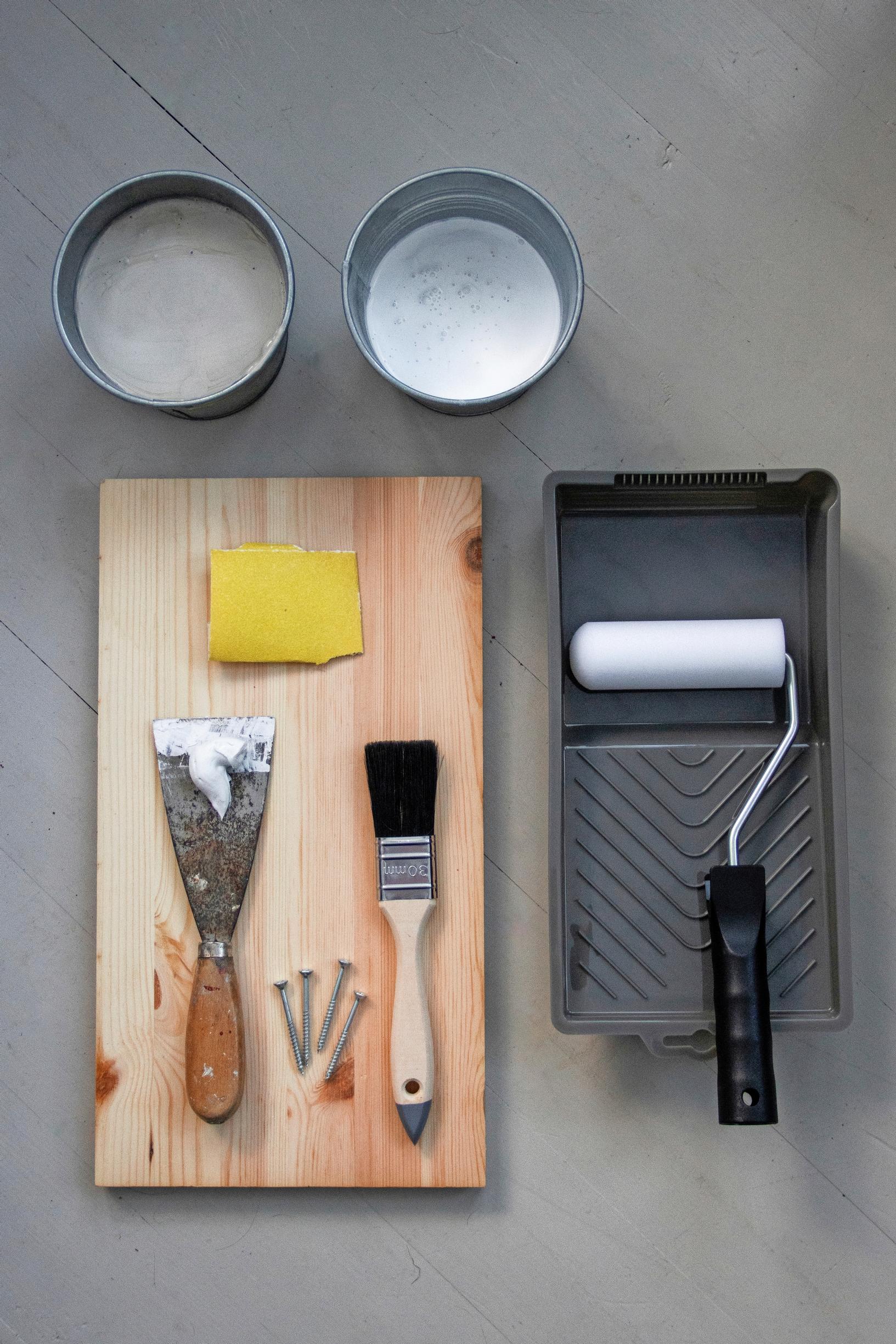 Picture of the supplies.