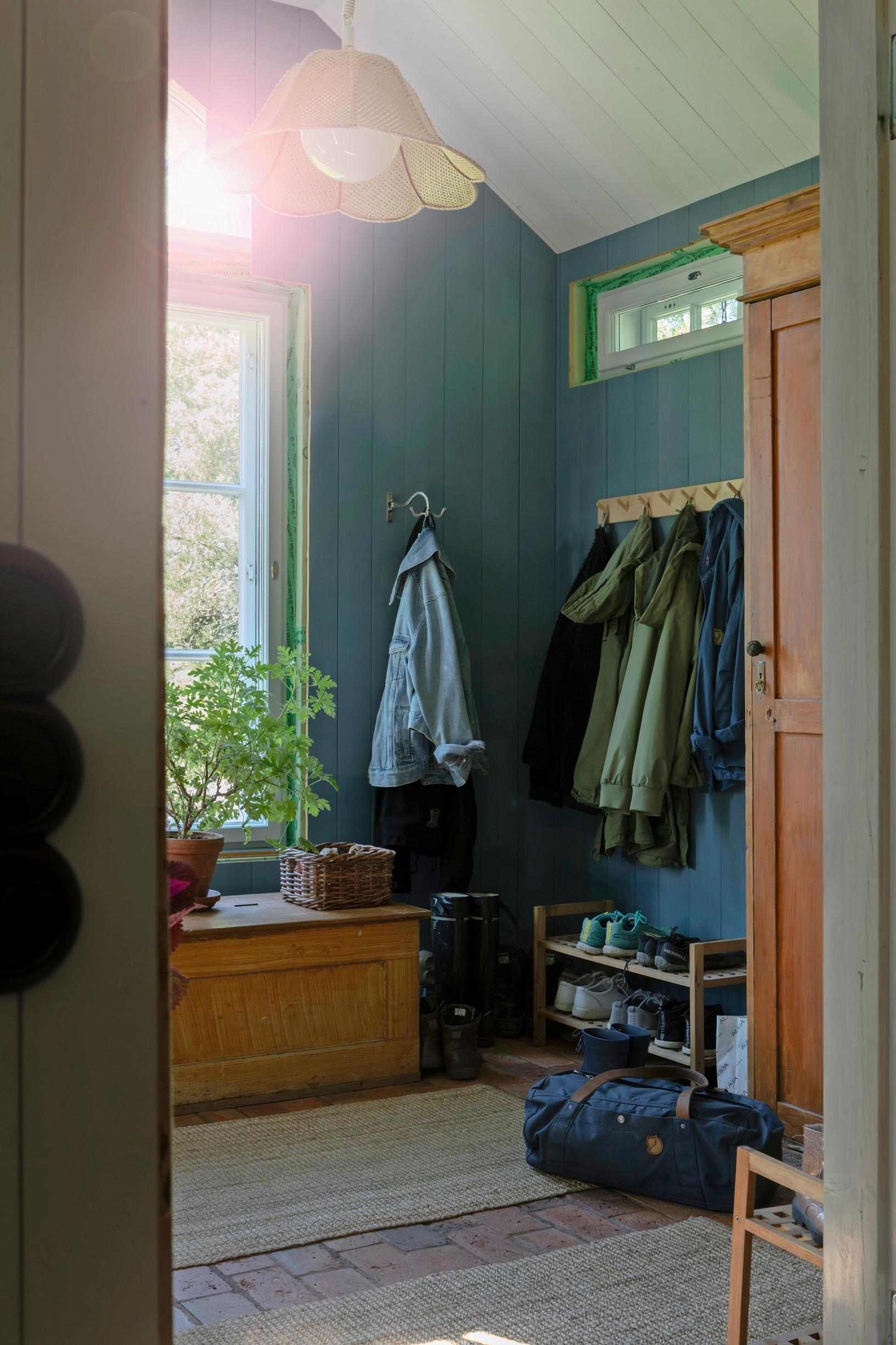 Porch with a brick floor