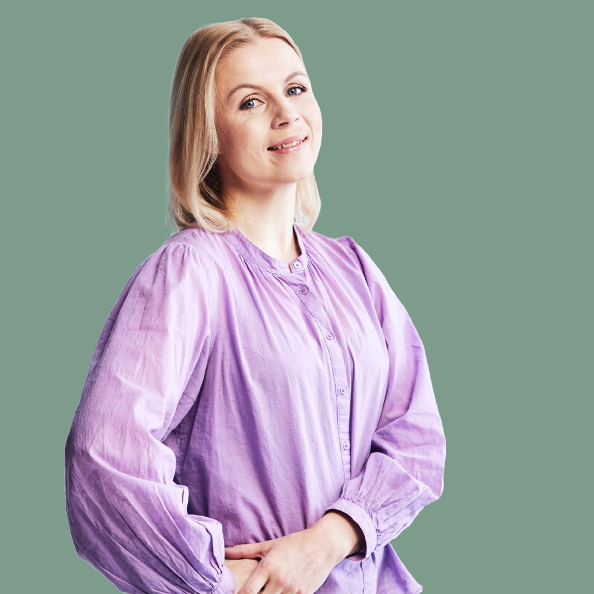 If my childhood home’s table didn’t have a cotton table runner, it had a hand-crocheted lace doily—so why am I so conflicted about tablecloths?