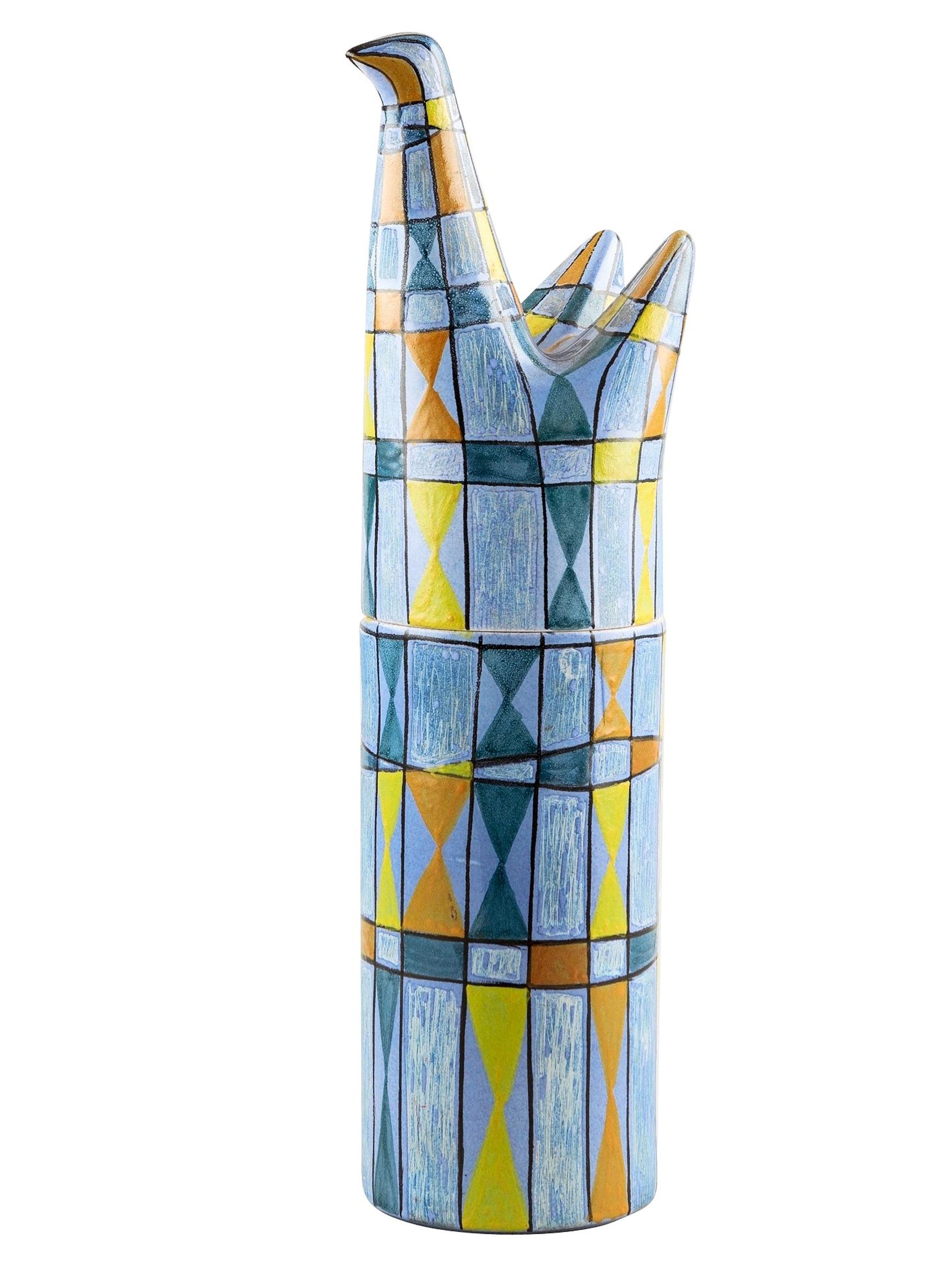 Rooster bottle for hiding a liquor bottle