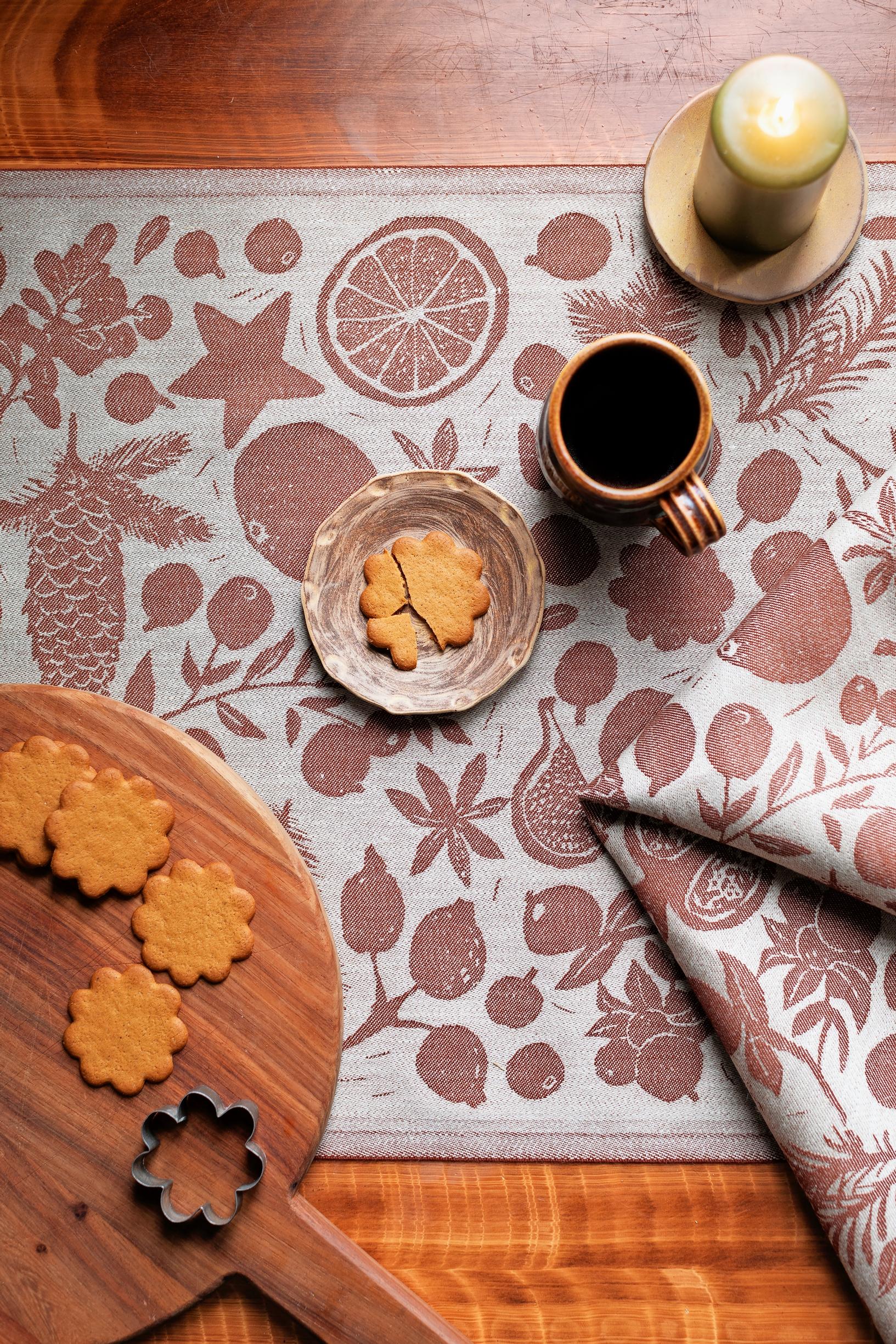 Shades of brown in a table runner.