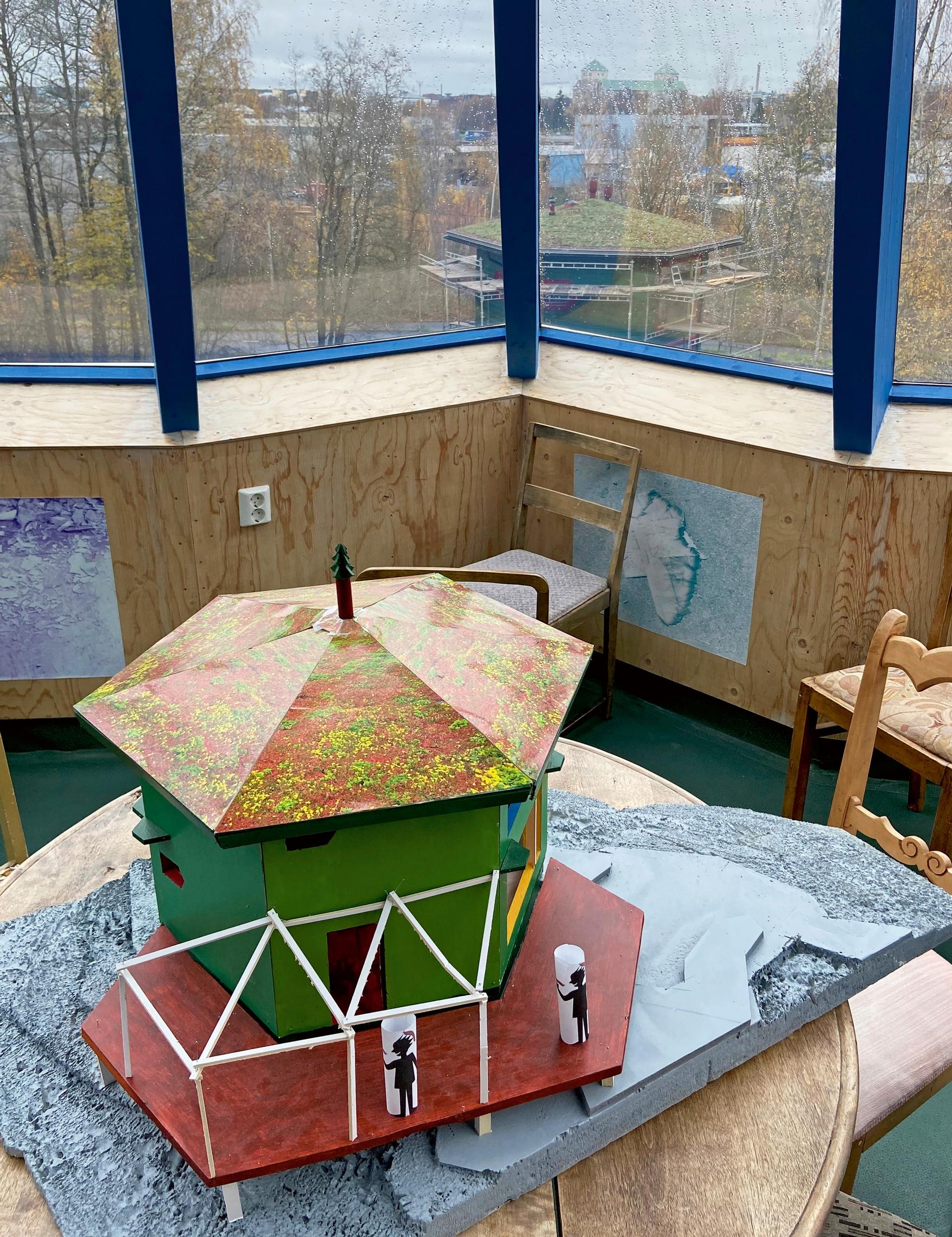 The Kuusi-o house scale model