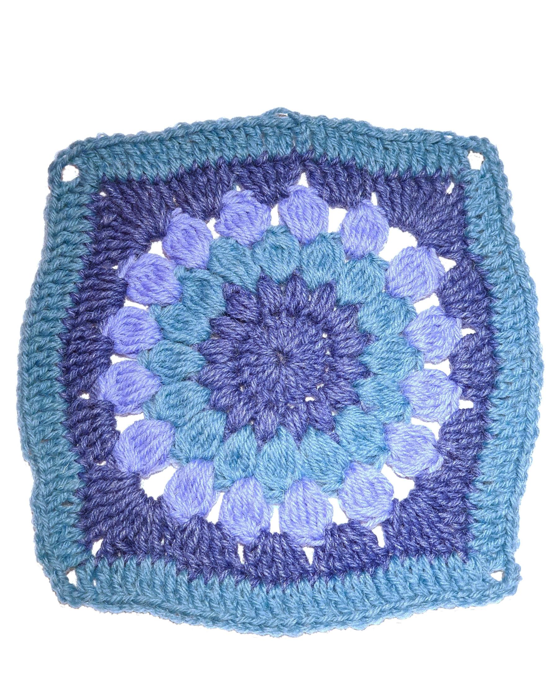Crocheted belt bag, Round 6