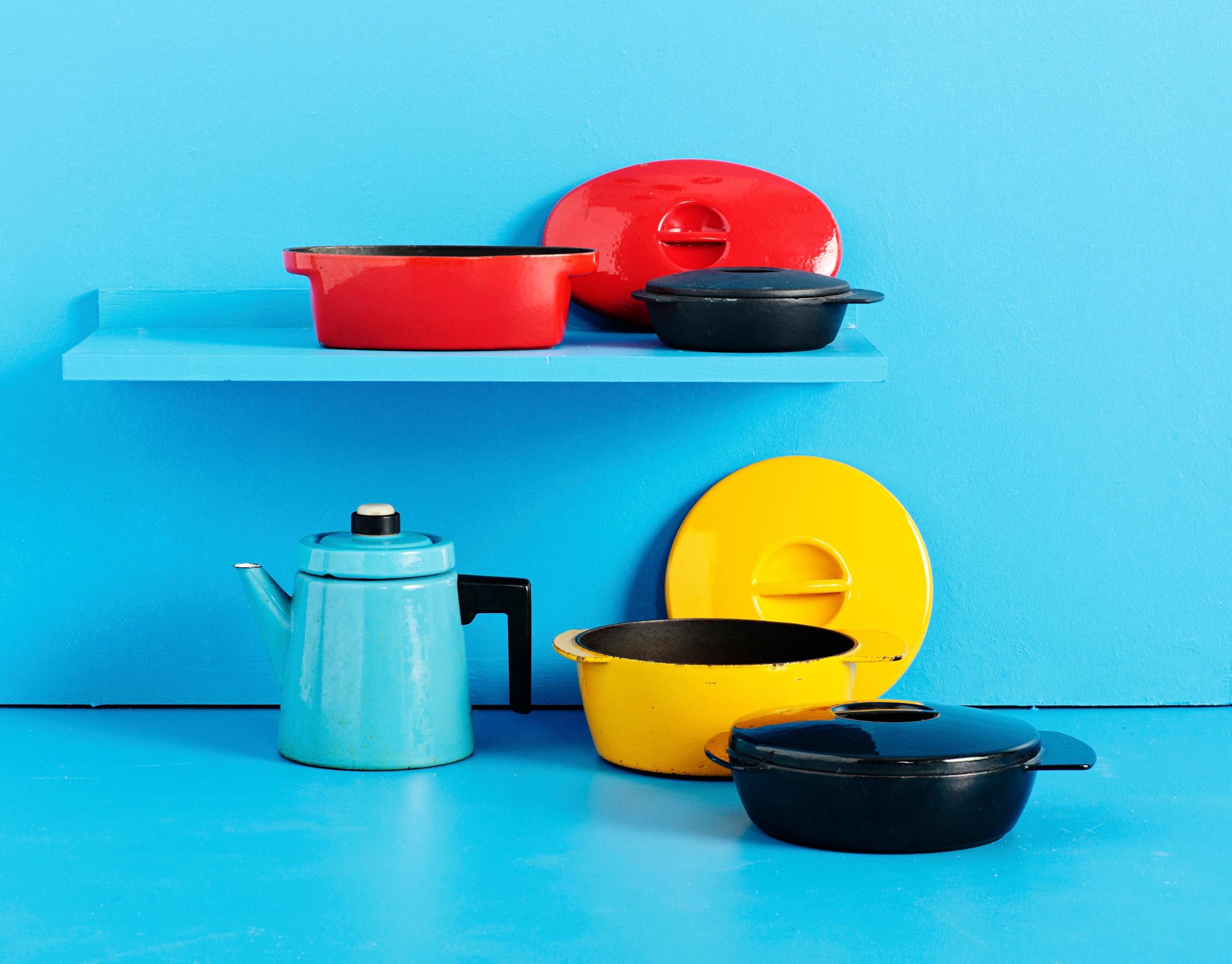 Cast iron pots and the Pehtoori pot designed by Antti Nurmesniemi