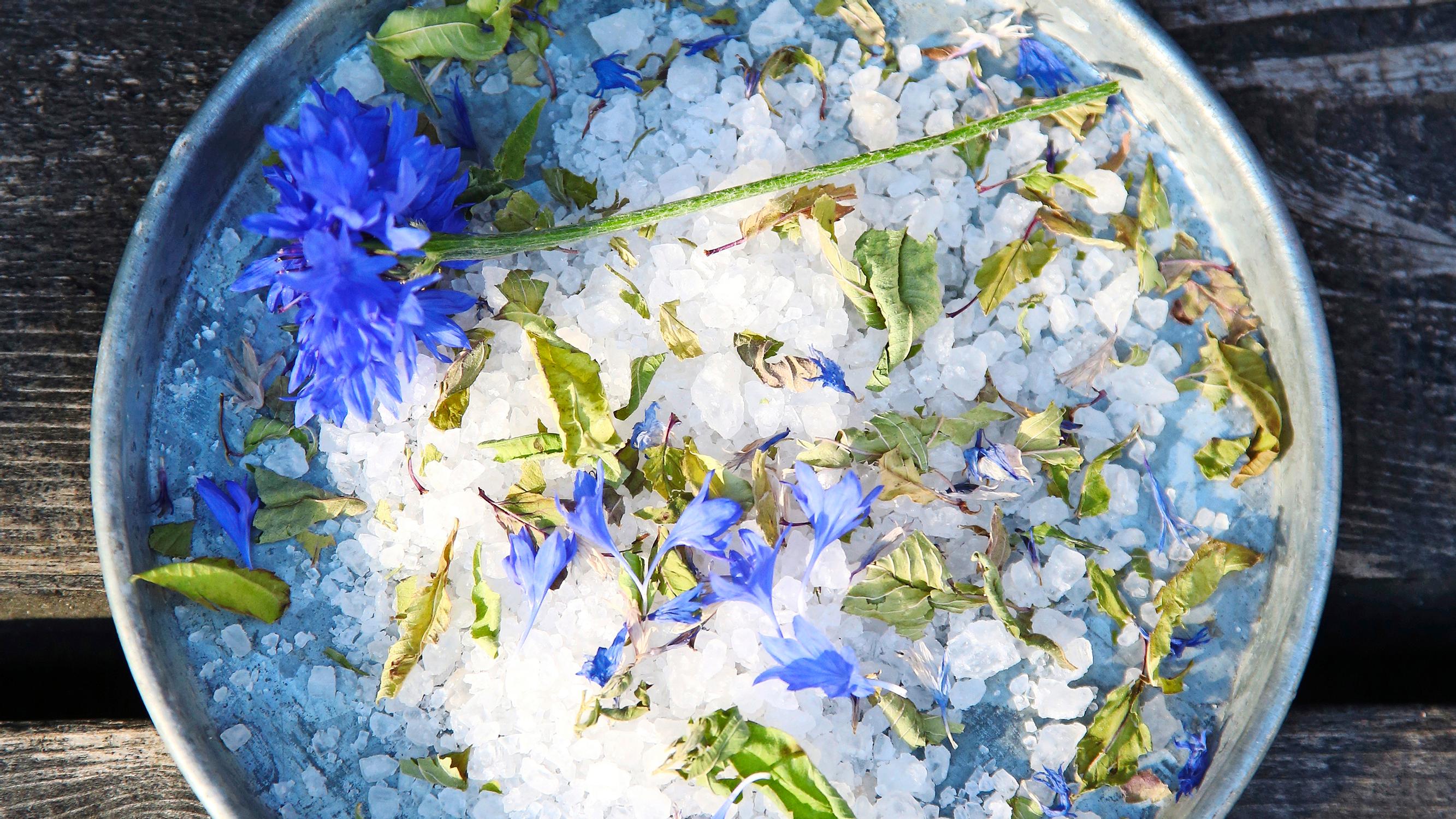 Make your own Epsom salt foot soak with just a few ingredients