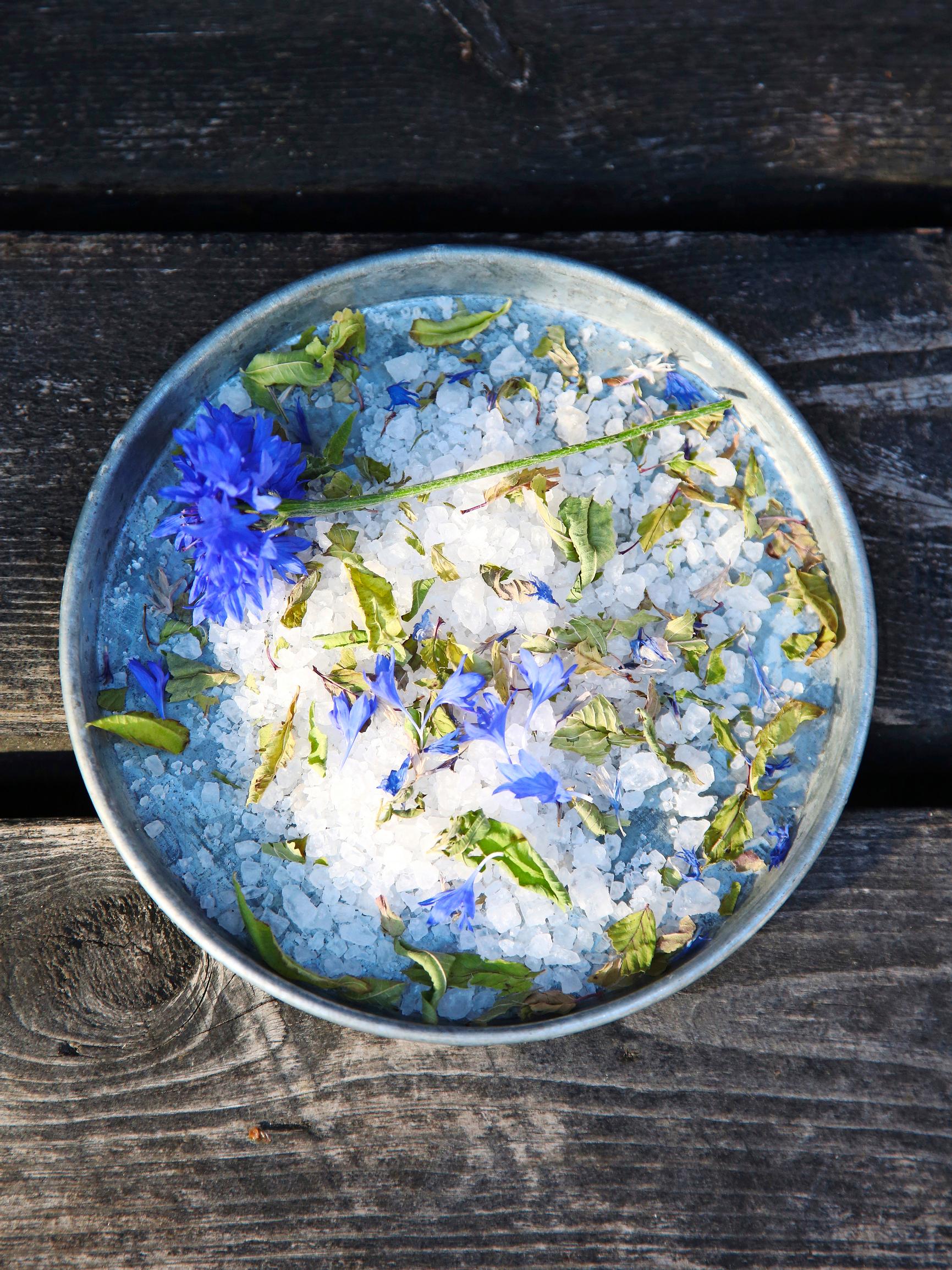 Make your own Epsom salt foot soak with just a few ingredients