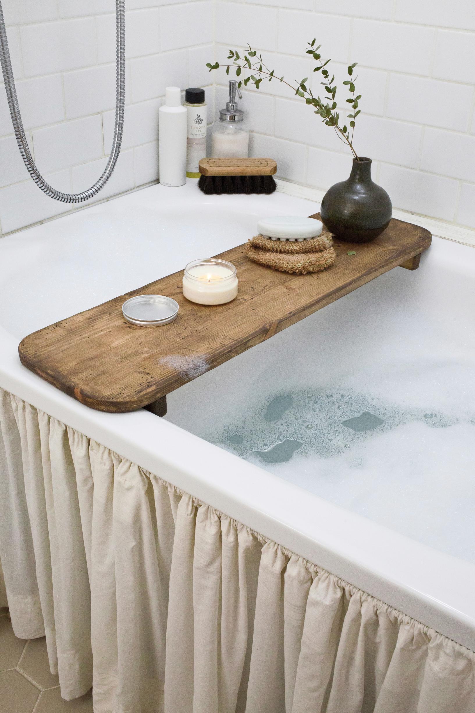 Tray over the bathtub