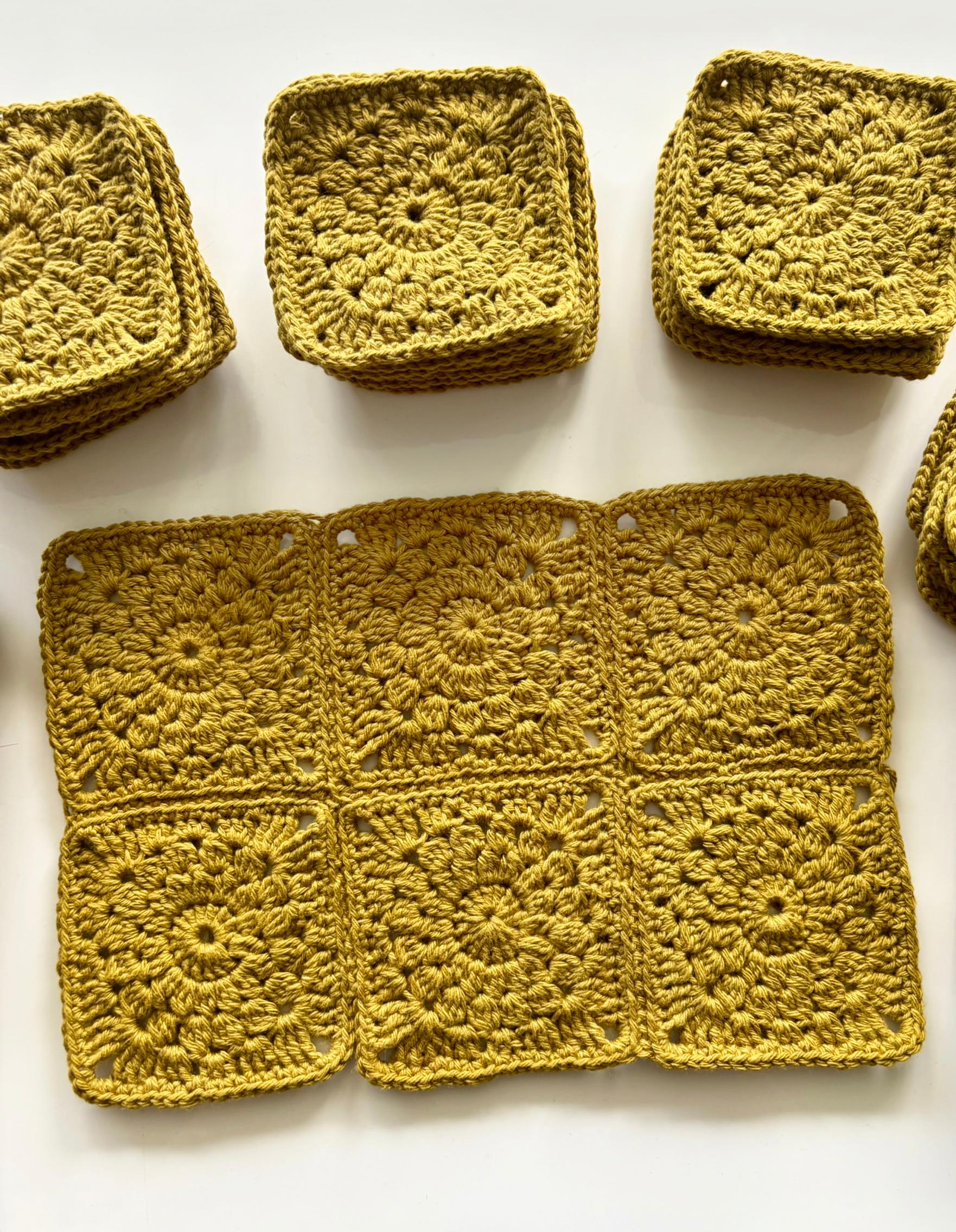 Single-color sunflower granny squares