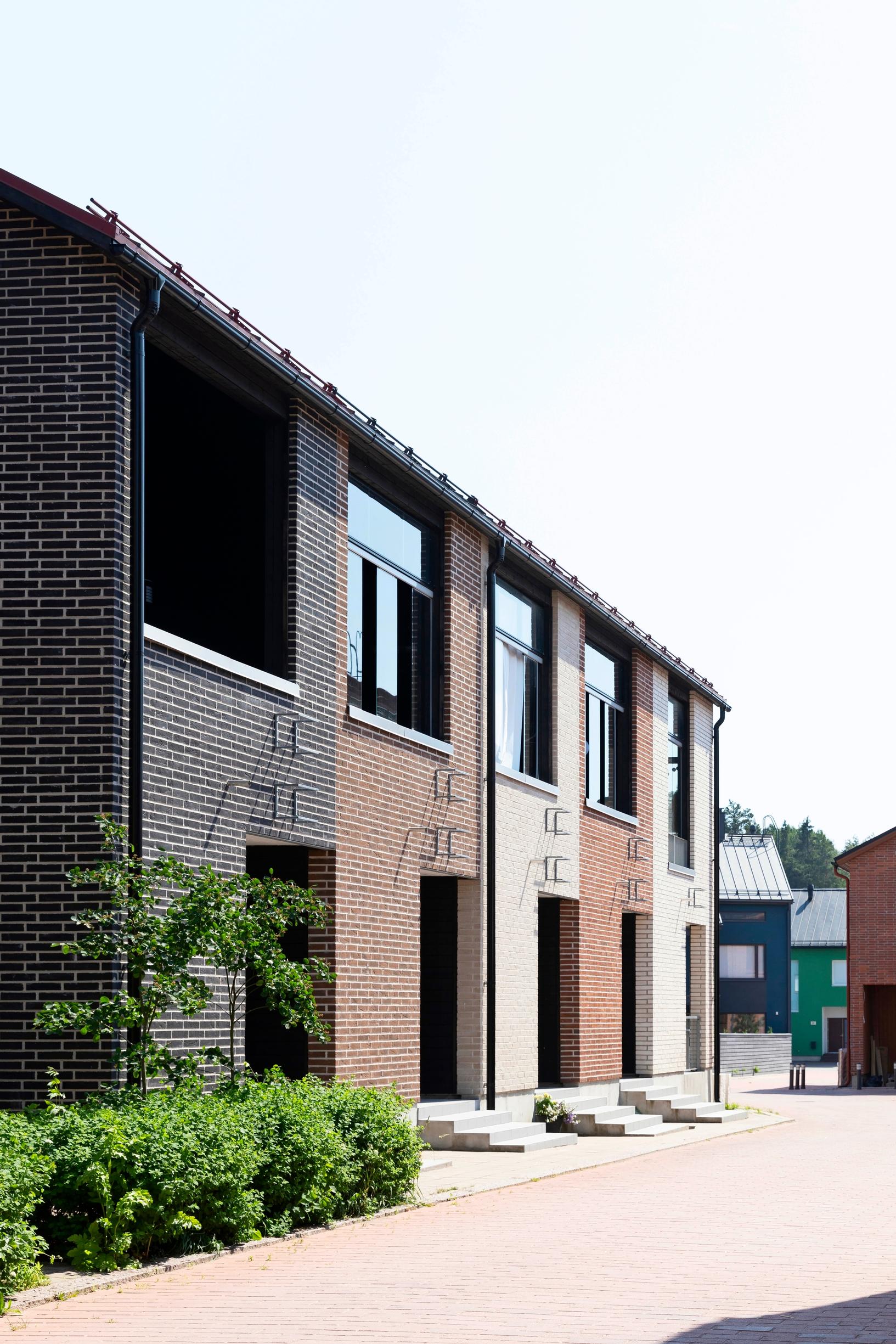 The home is in a city townhouse.