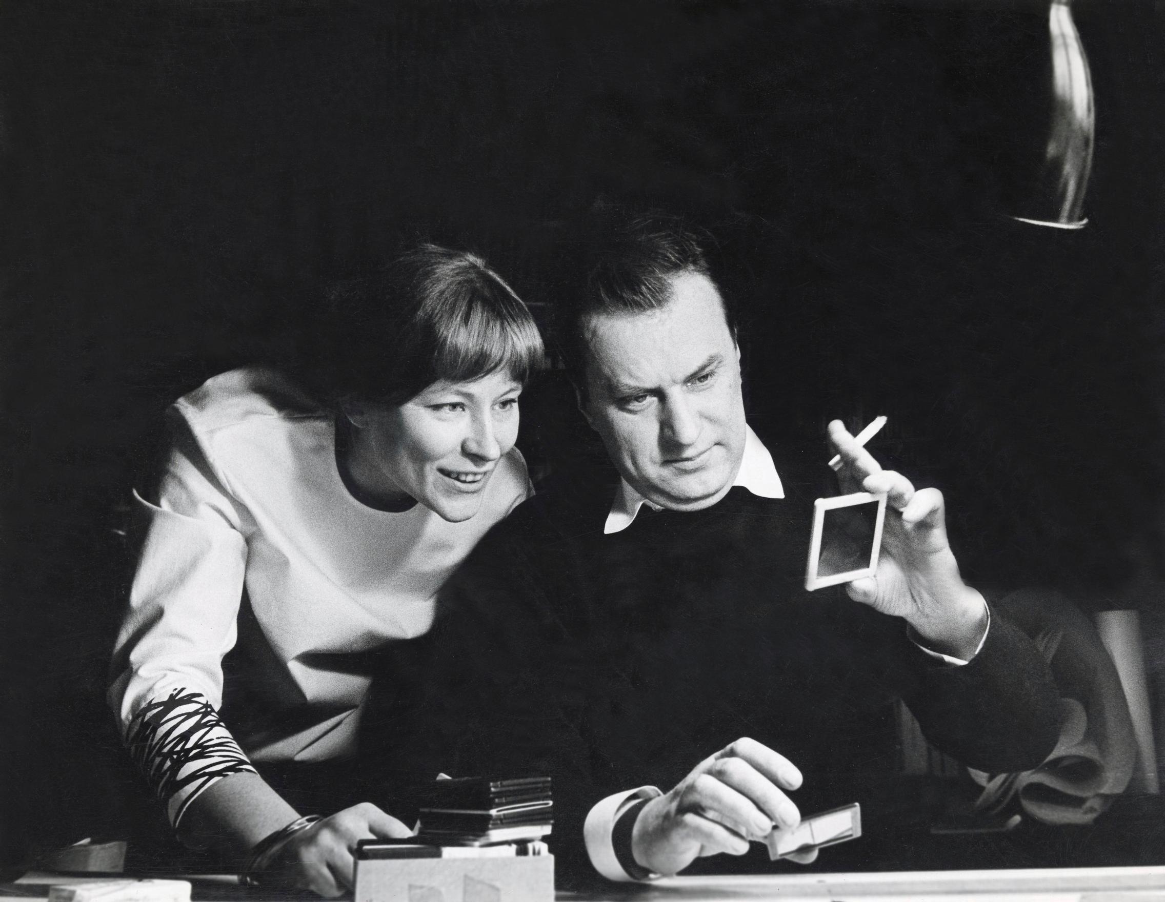 Vuokko and Antti Nurmesniemi in black and white