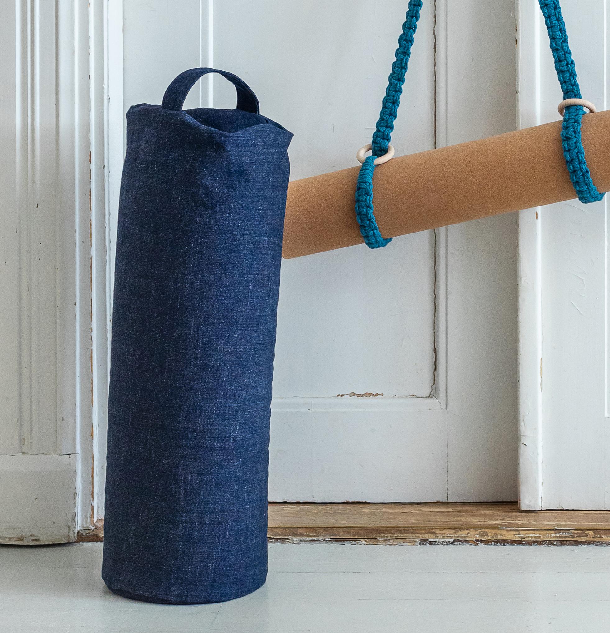 Yoga bolster: your handy companion for relaxing stretches—Sew a firm cotton pillow with this tutorial