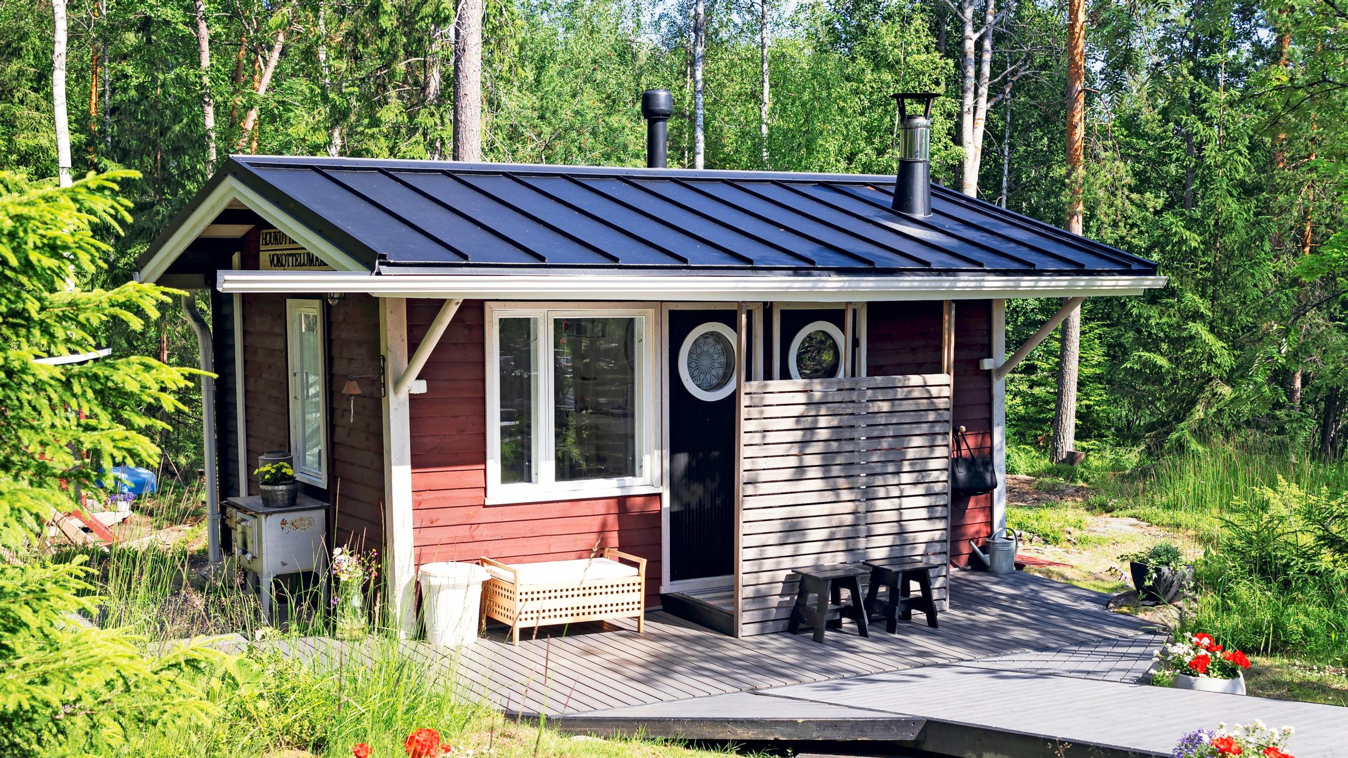 A dilapidated shed was turned into a sauna and guest house—here’s how the renovation was done!