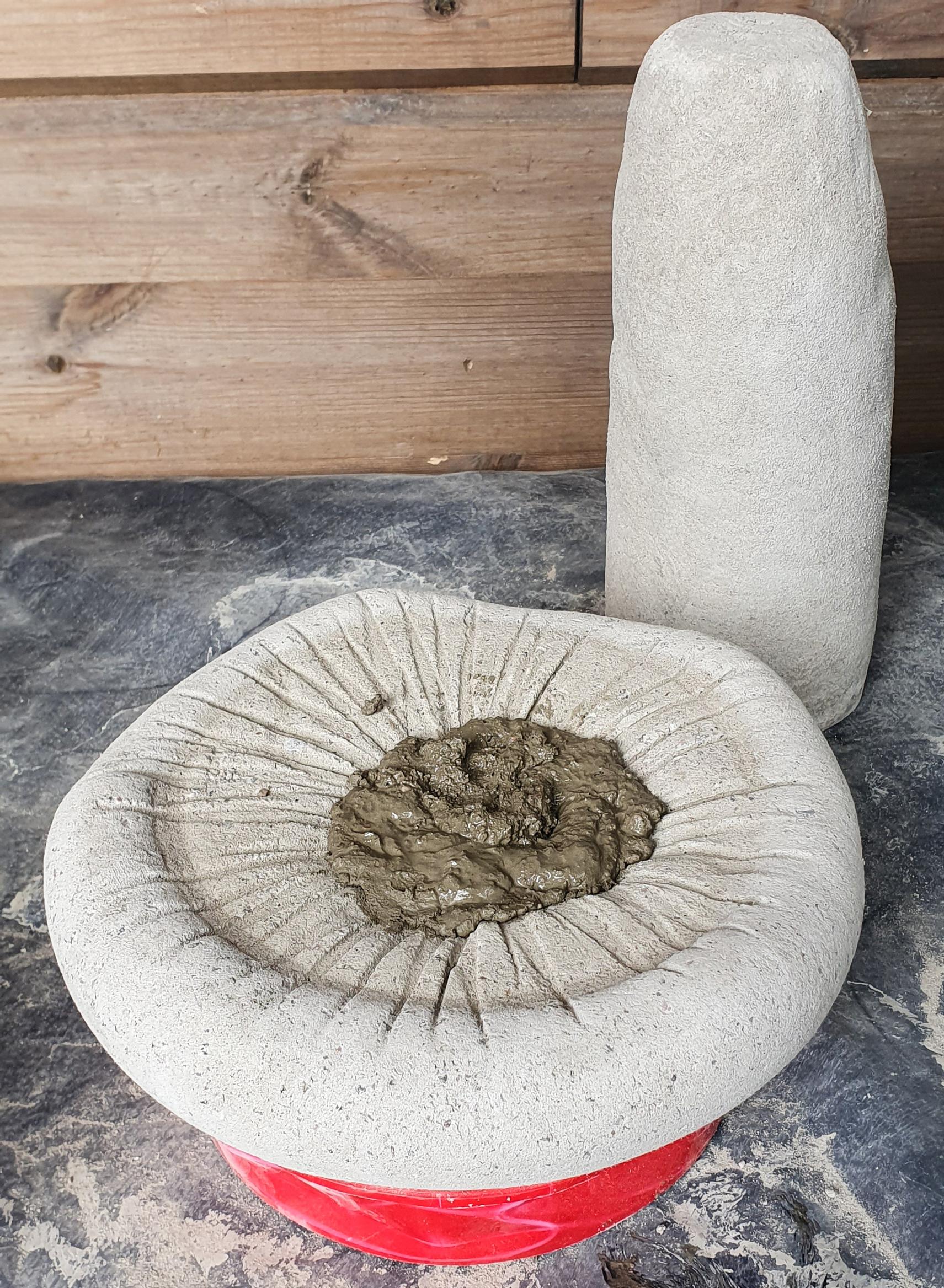Attaching the cap and stem of a concrete mushroom