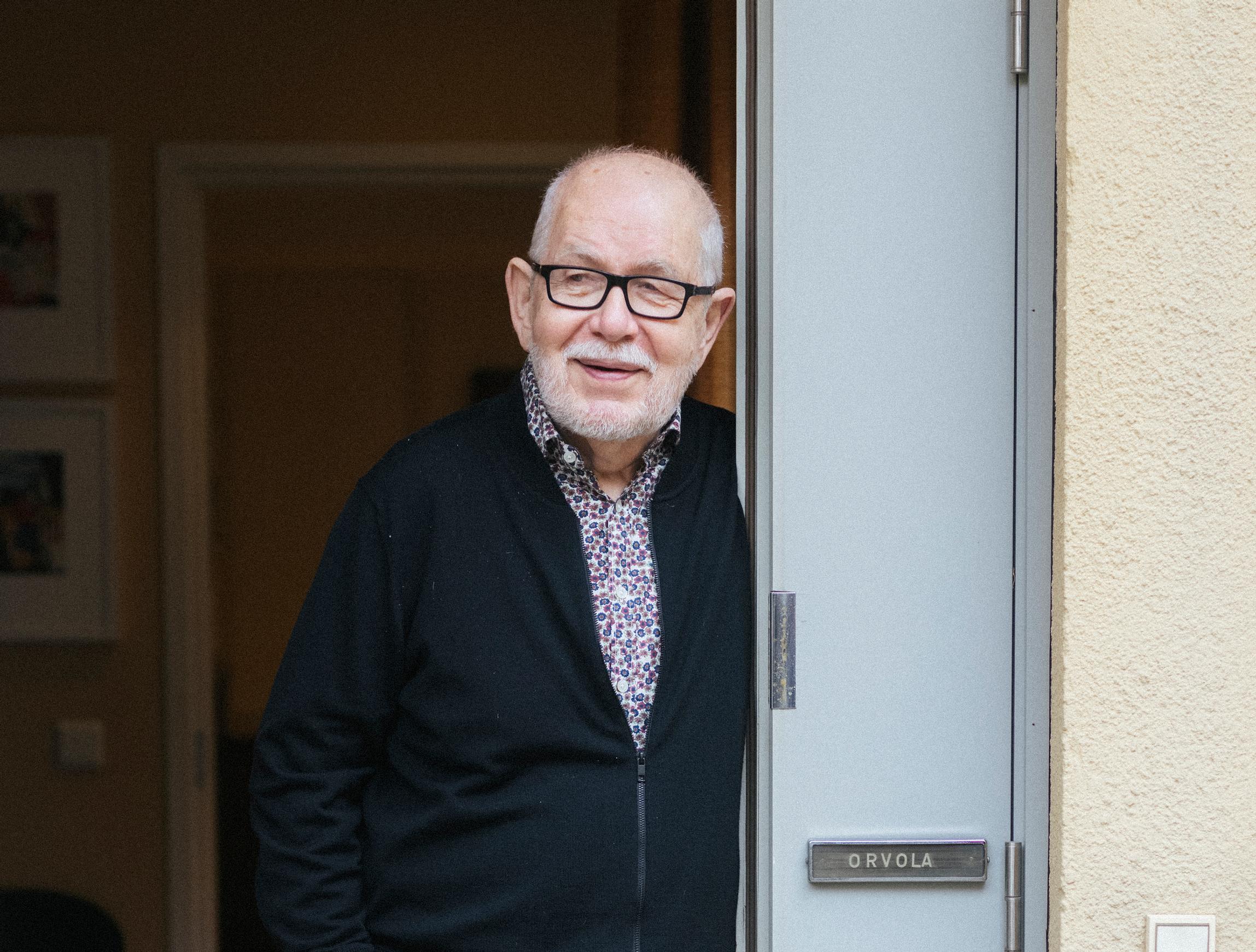 The many layers of Heikki Orvola: From bold to bare & from tableware to textile art