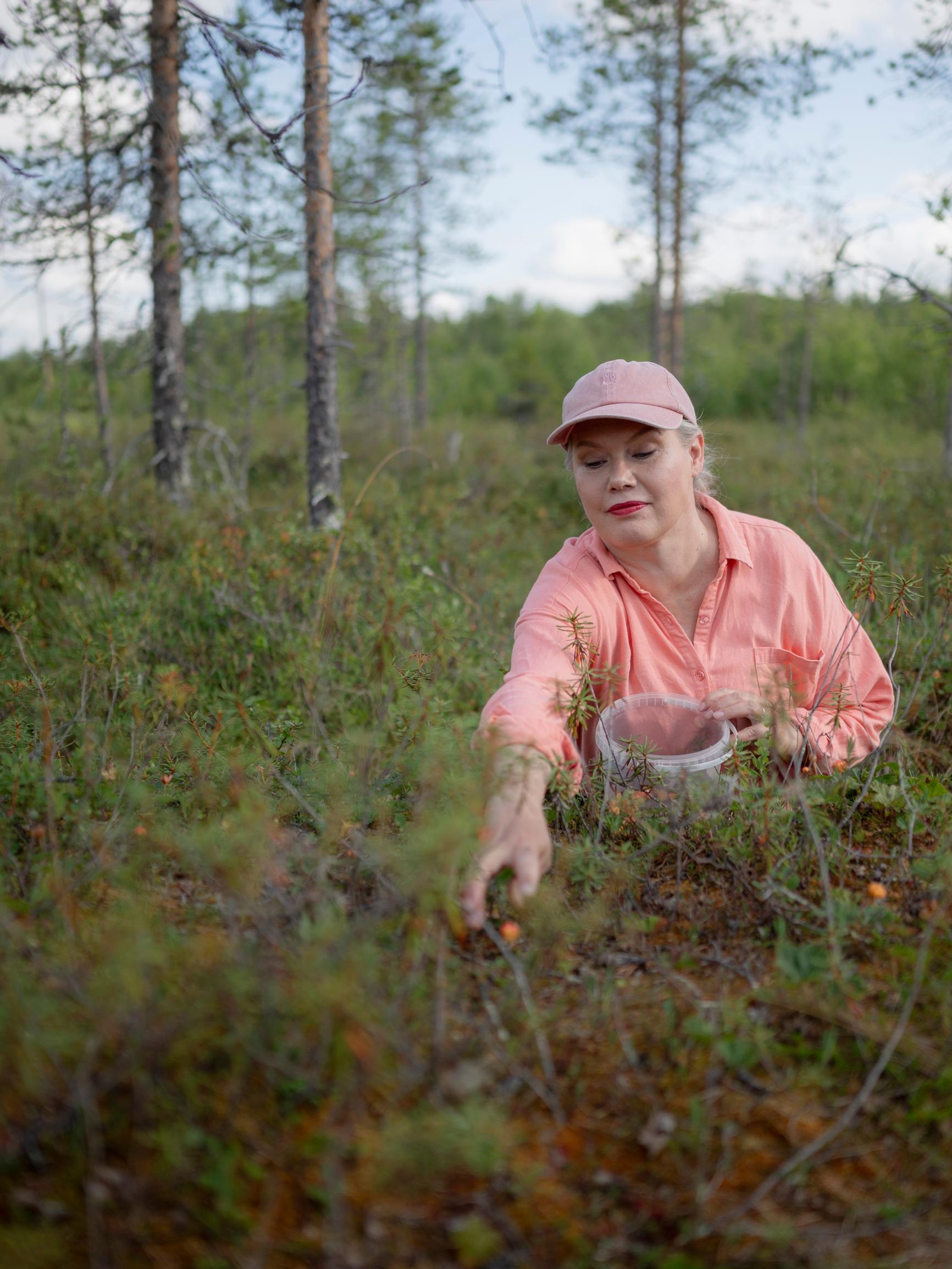 Three freezers, one berry car: “In the forest, I am part of the chain of my Ugric foremothers”