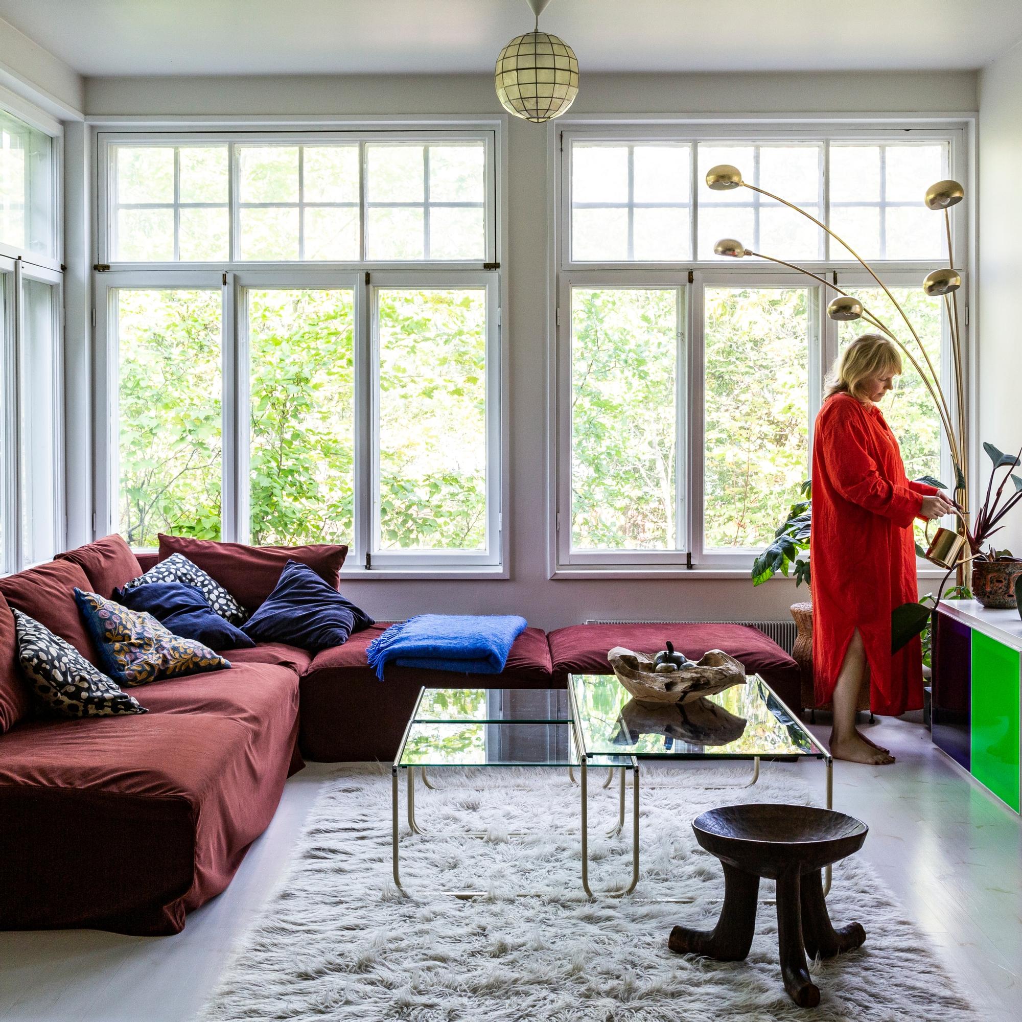 From station master’s house—and jail—to a stunning vintage home