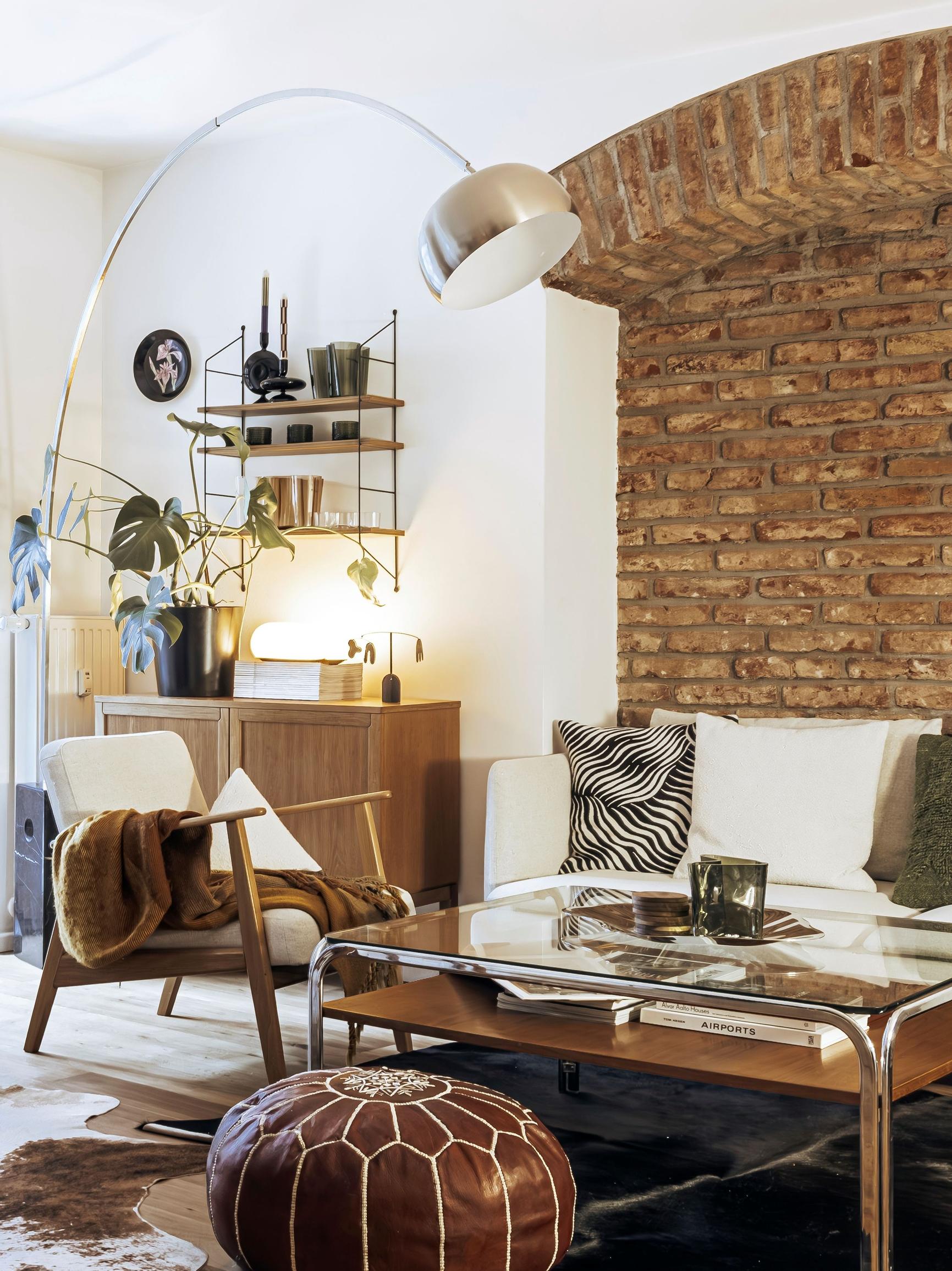 Maria and Max met on a flight from Munich to Helsinki—their shared home in Germany is “a major passion project that’s caused sleepless nights”