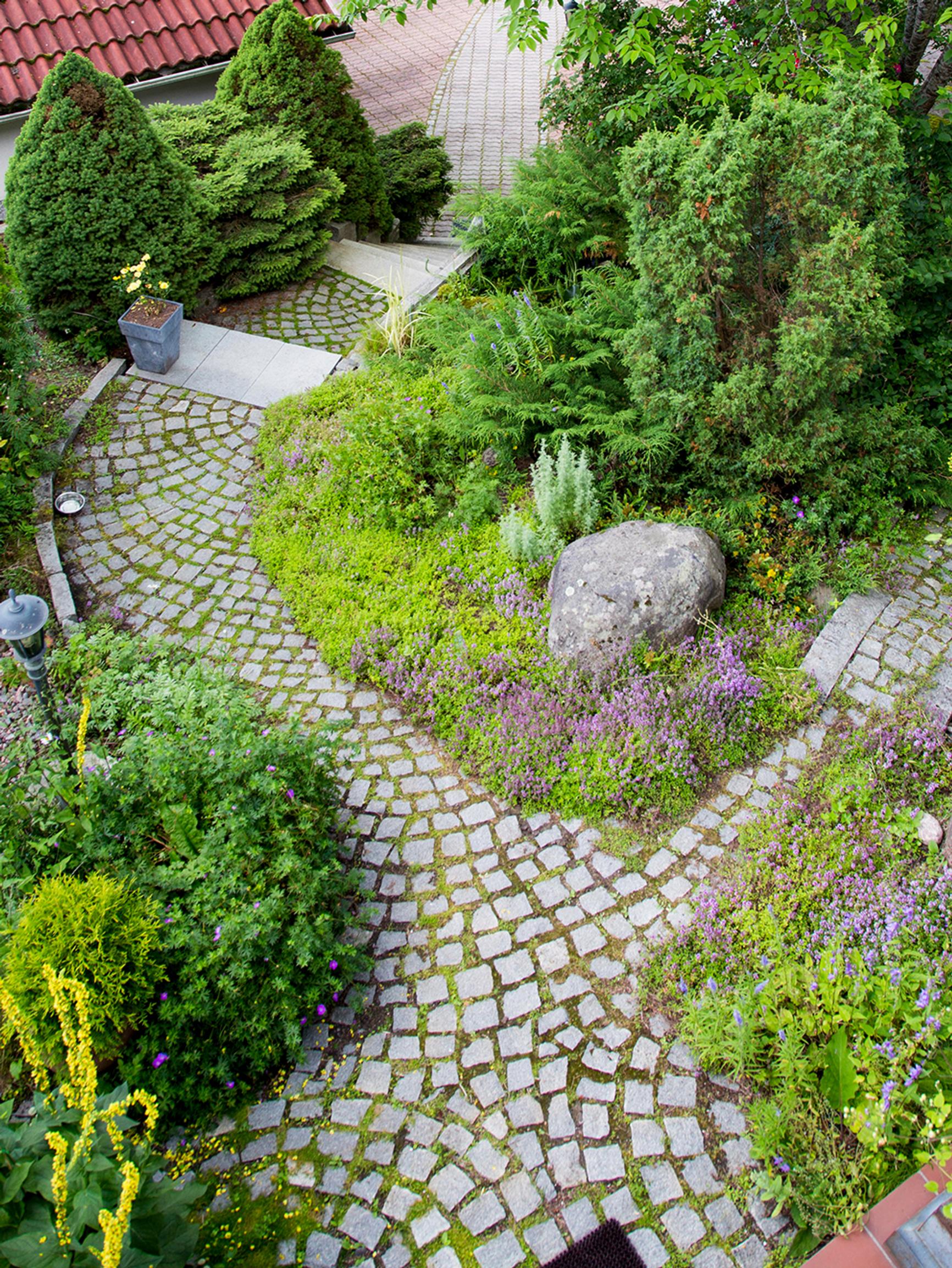 12 garden paving ideas: inventive, skillfully laid surfaces that make a big impact in a small space