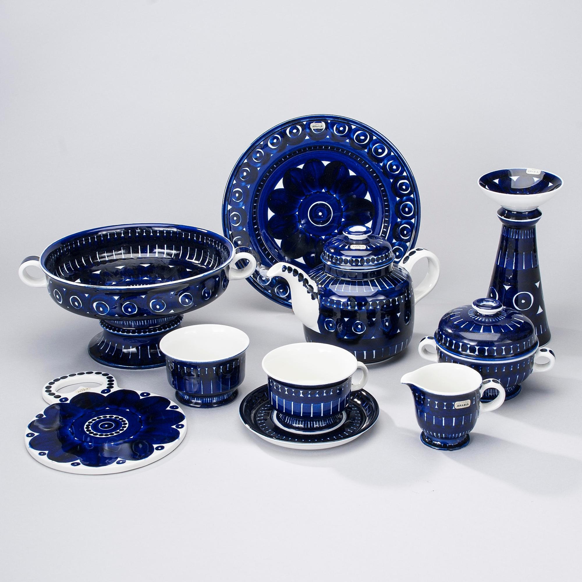 Pieces of Ulla Procopé’s Valencia collection